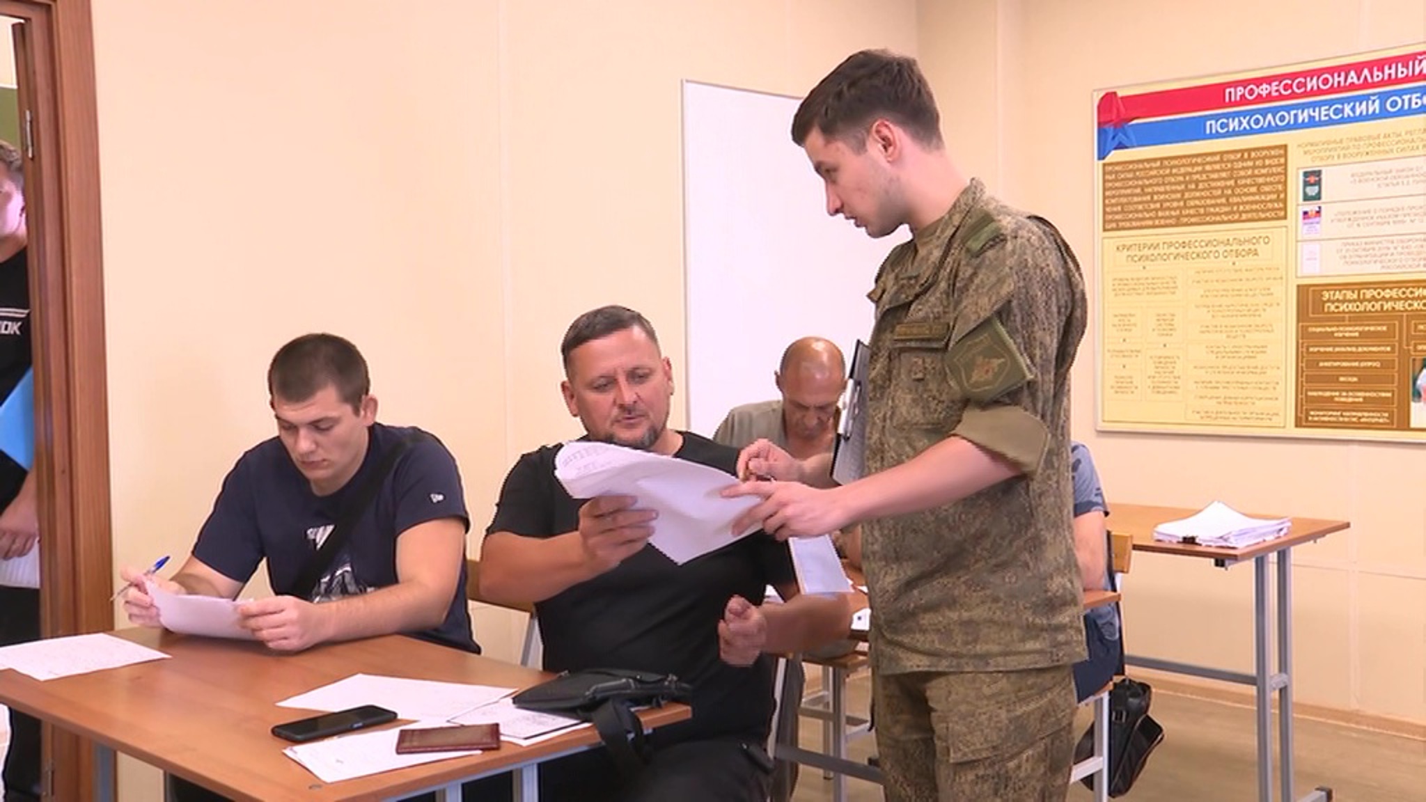 В Ростовской области контрактники проводят тренировки перед отправкой в зону СВО