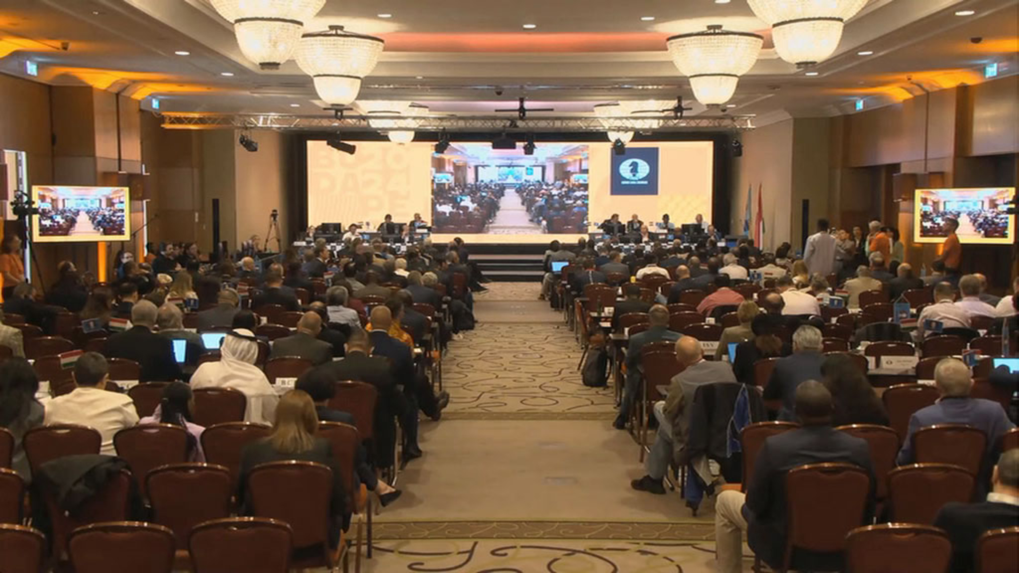 ФШР считает решение FIDE по россиянам полностью политизированным