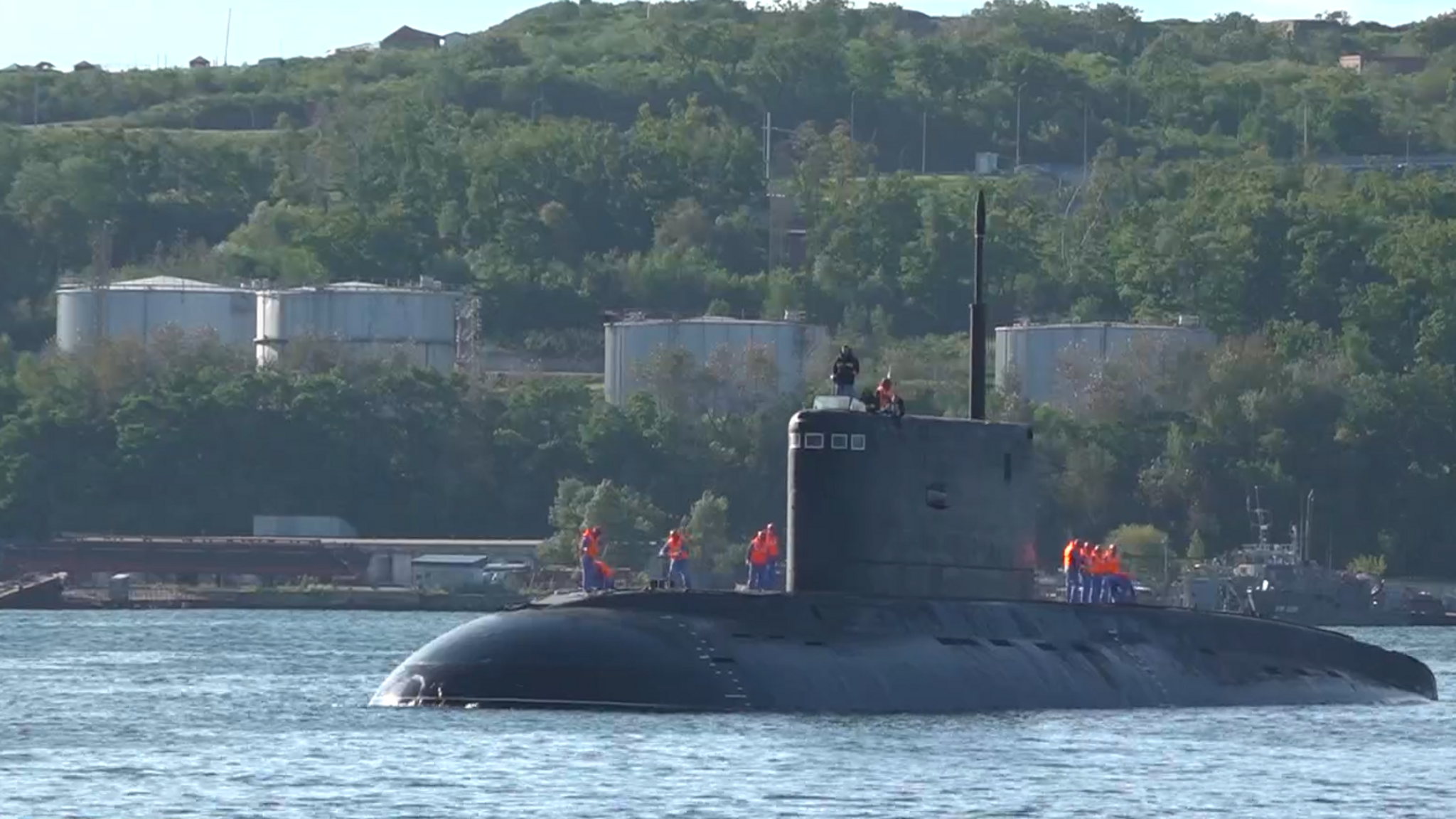 Подлодка "Магадан" месяц незаметно следила за активностью иностранных военных в Японском море