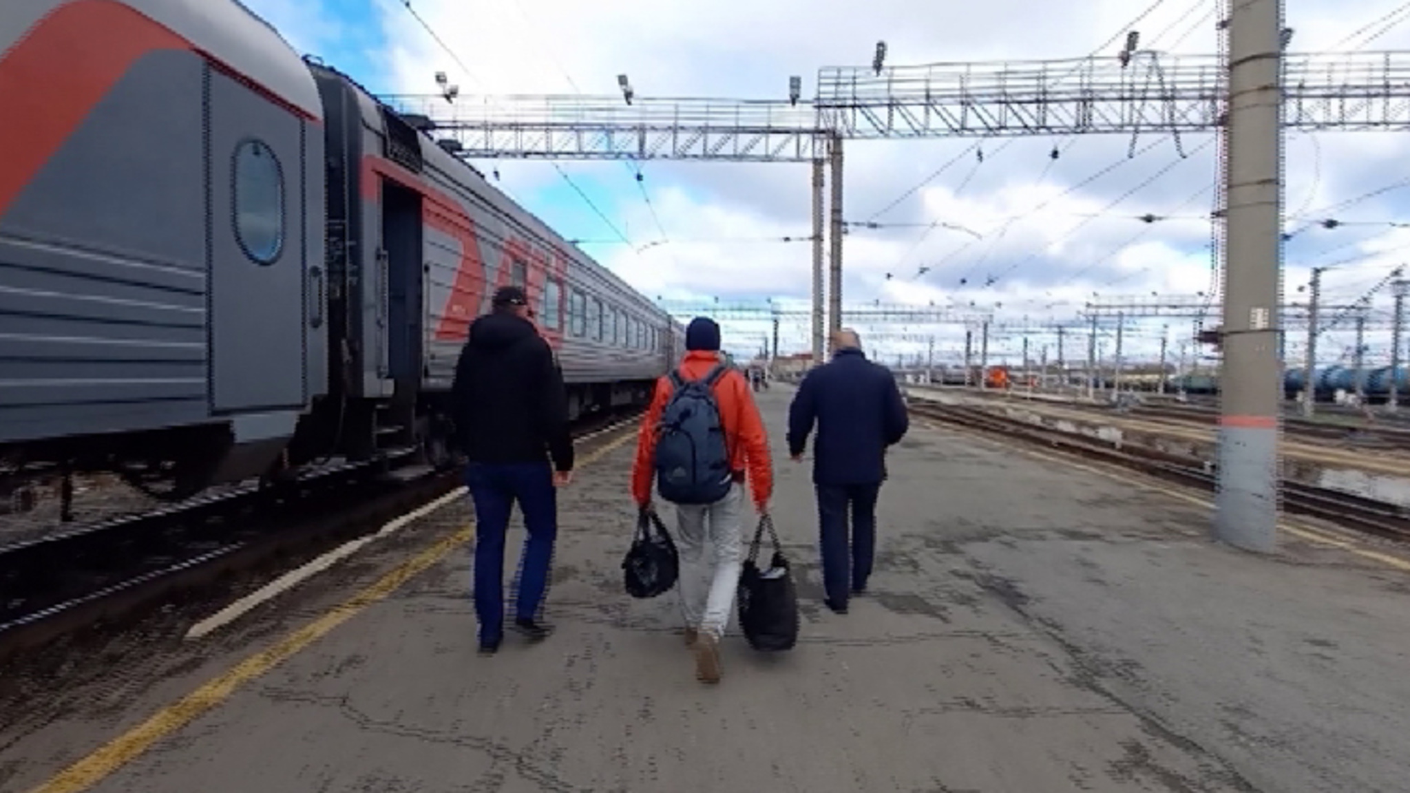 Злостного неплательщика алиментов задержали на железнодорожном вокзале в Екатеринбурге
