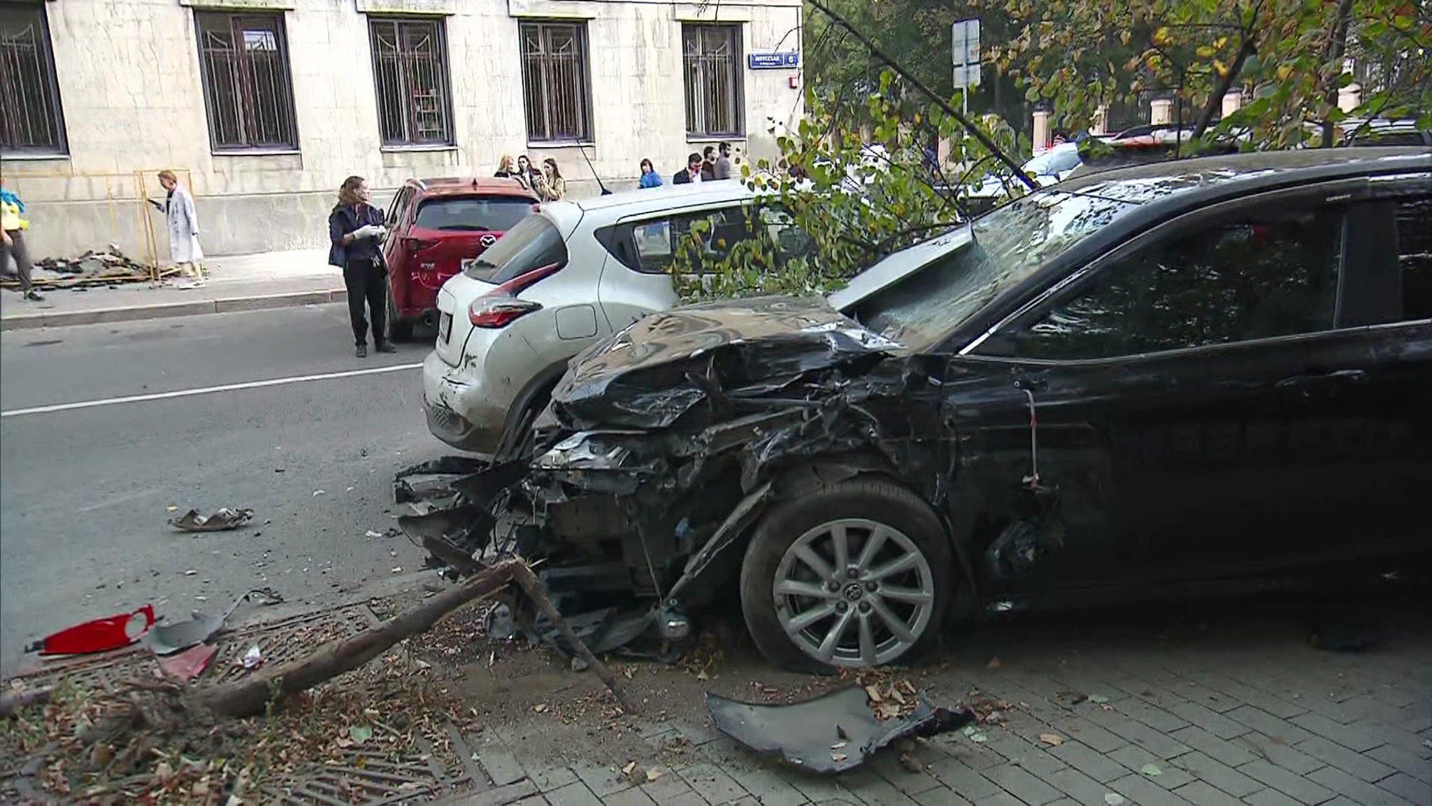 Toyota Camry устроила ДТП в центре Москвы