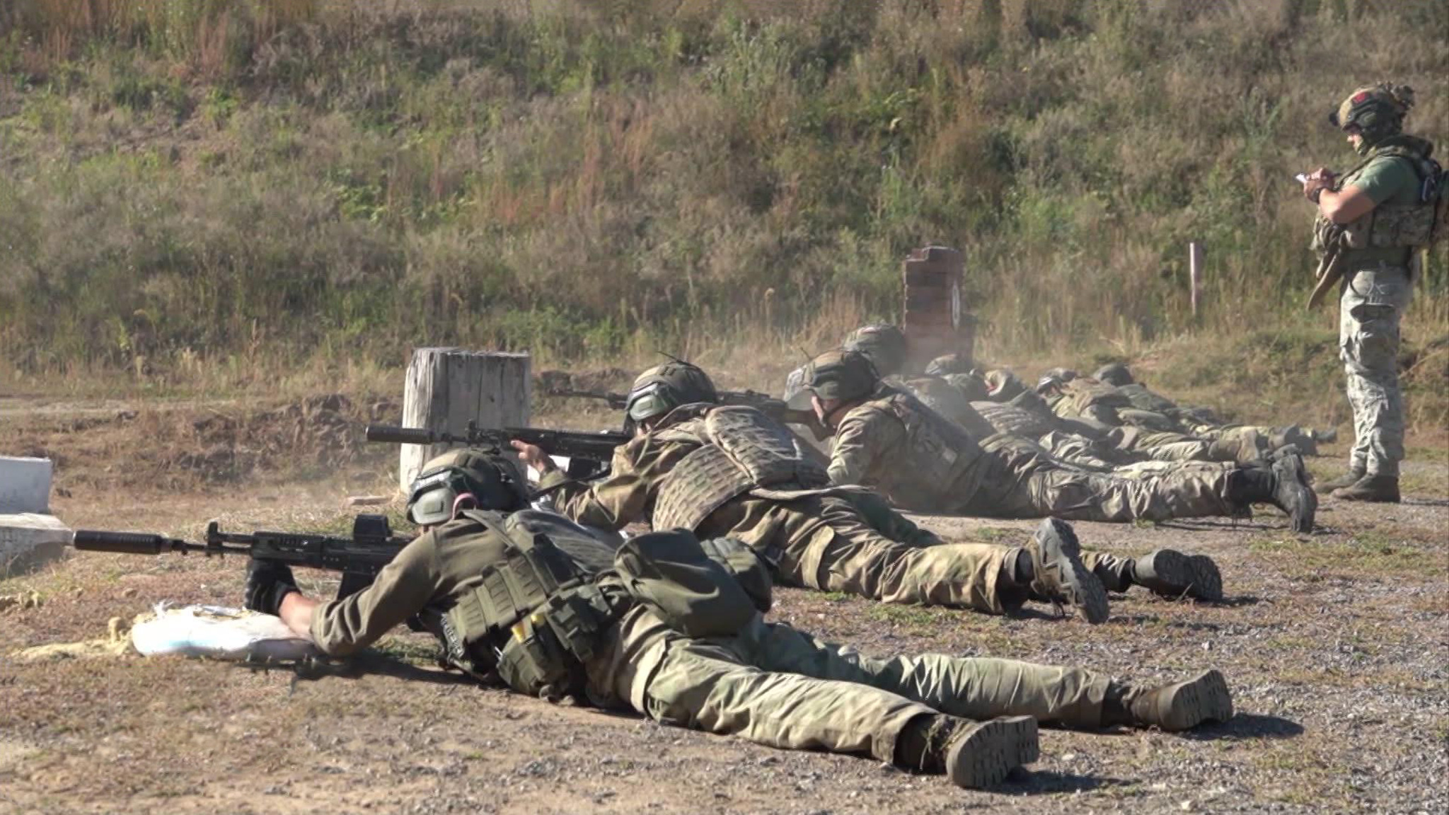 В пунктах отбора на военную службу по контракту настоящий бум