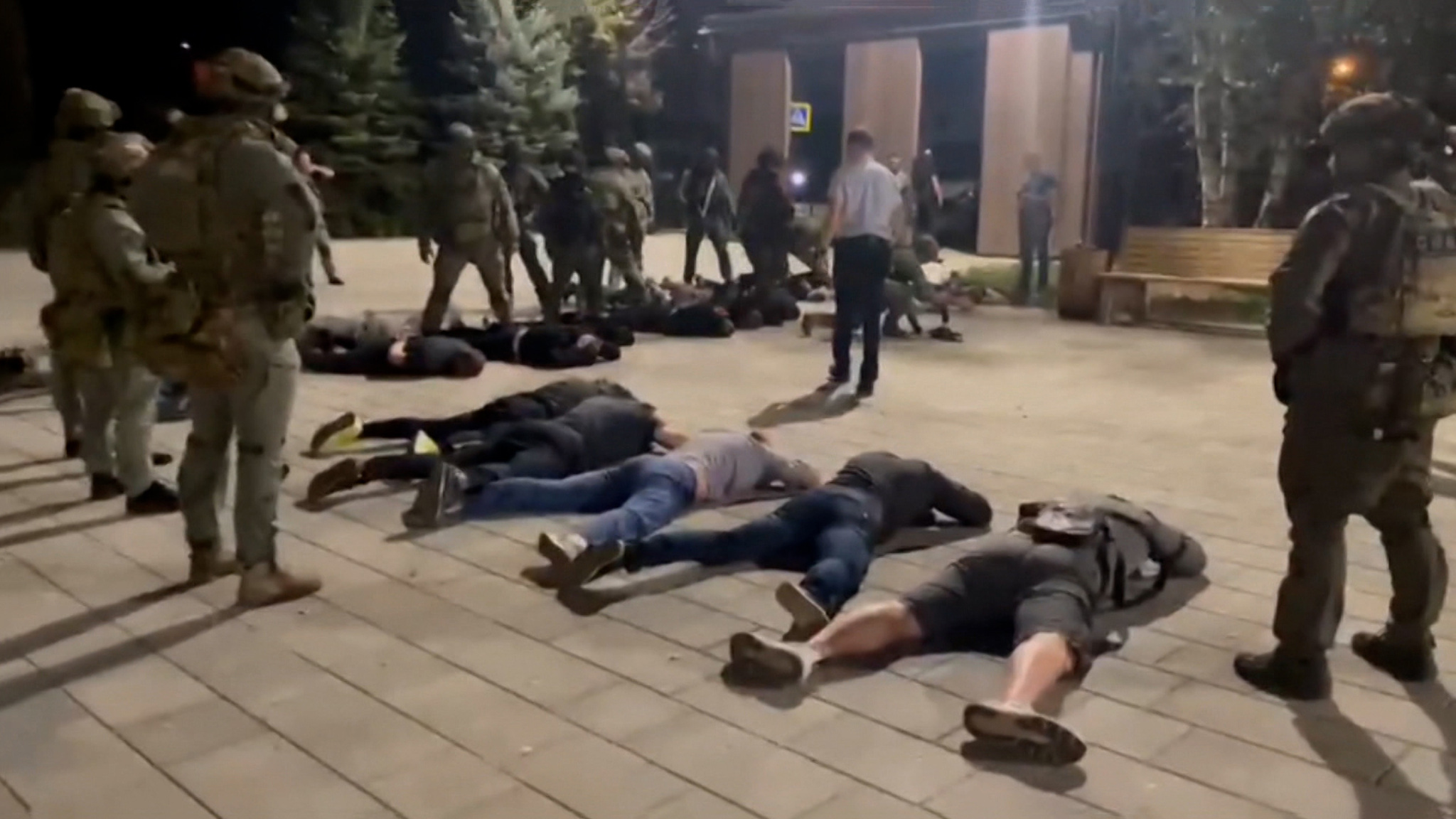 Участники конфликта в парке Тутаева наводят страх на горожан