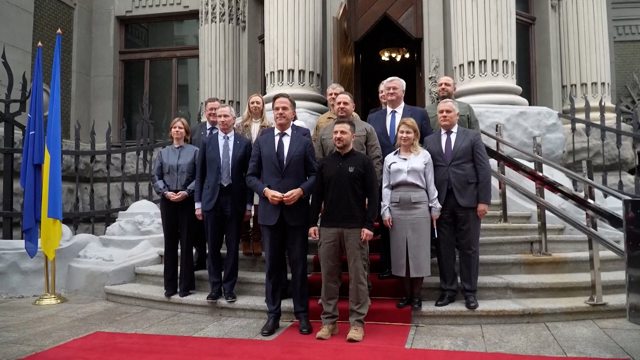 Новый генсек НАТО совершил предсказуемое паломничество