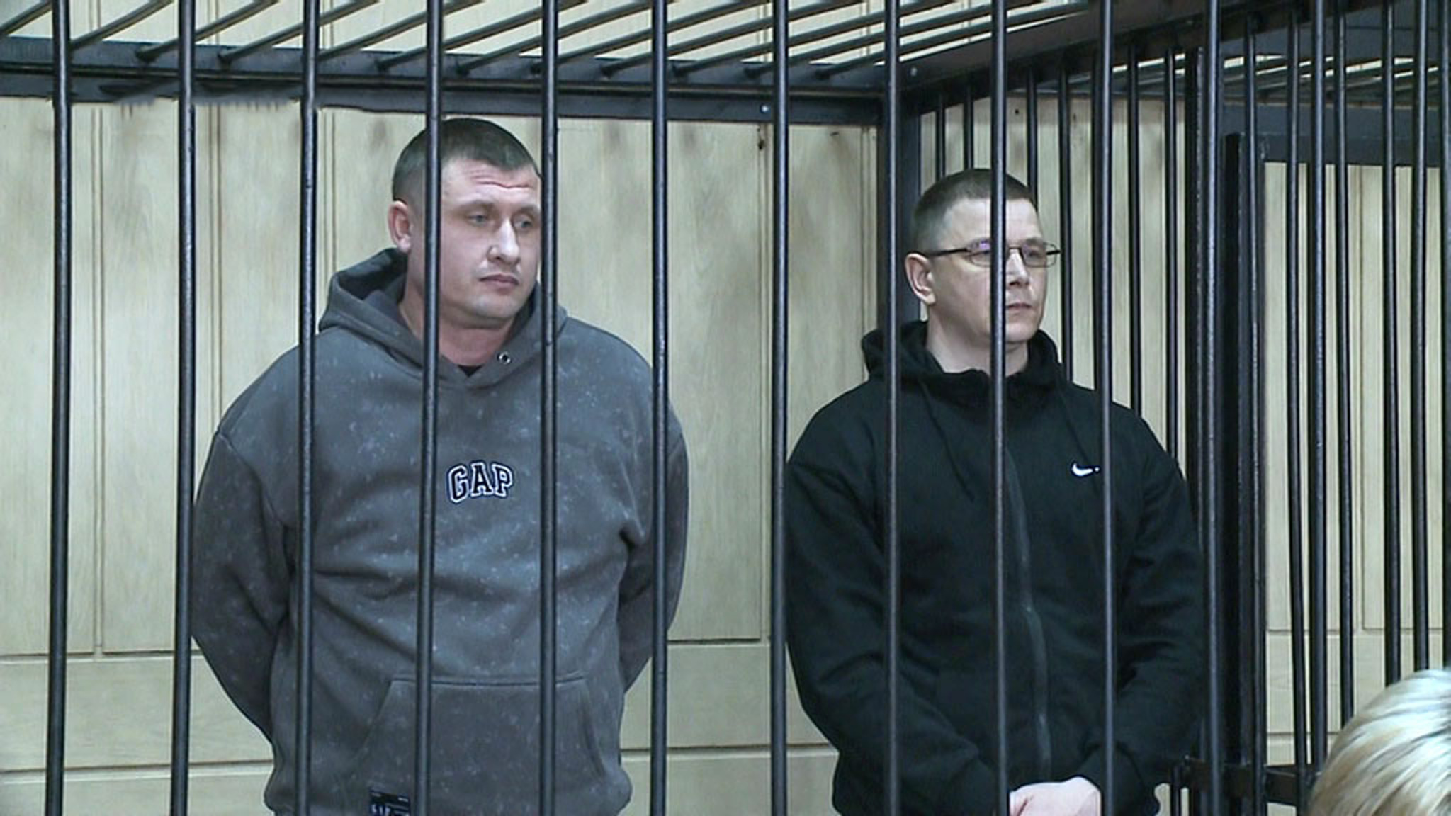 В Новосибирске двое экс-полицейских отрицают вину в убийстве школьницы