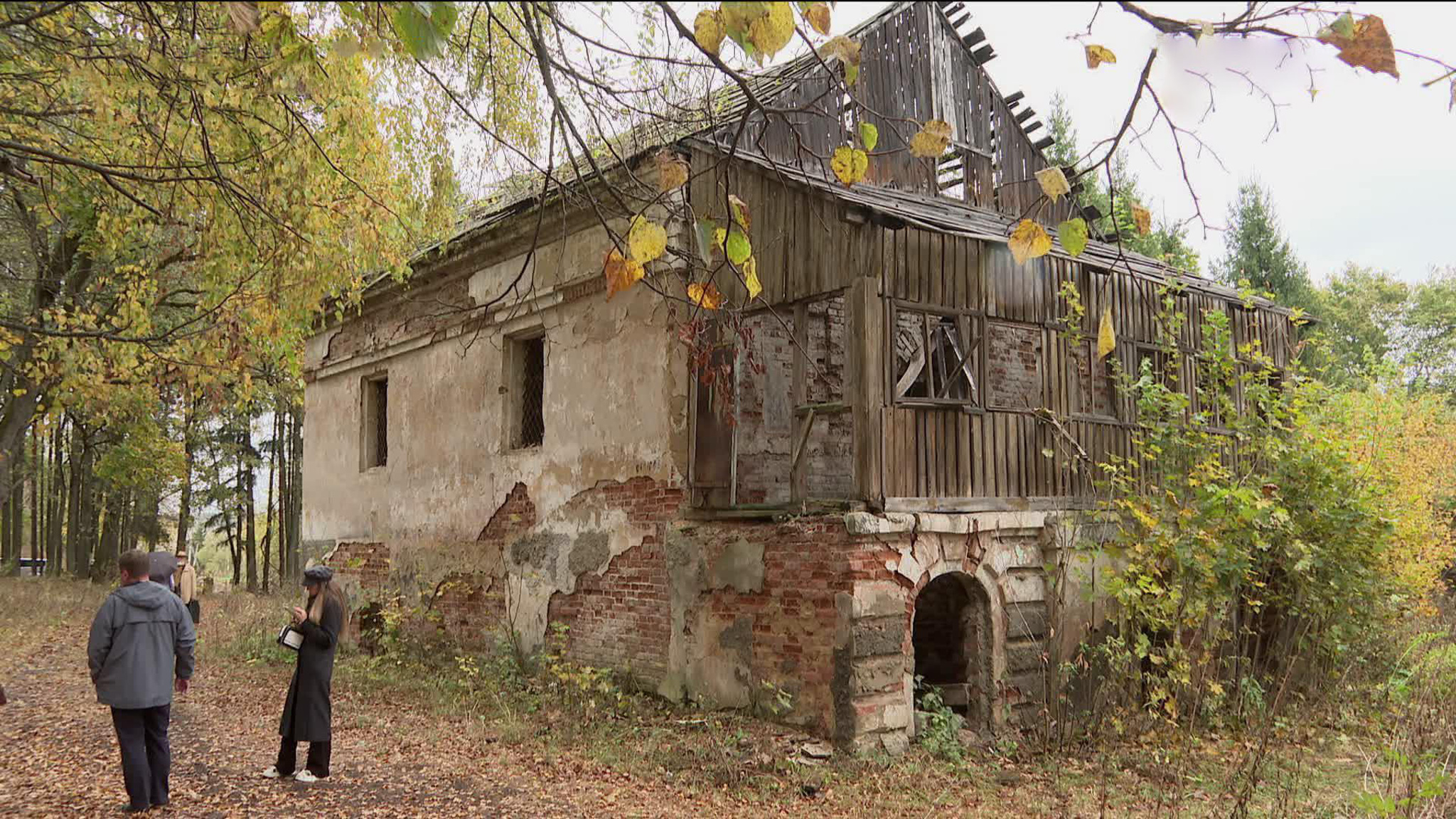 Усадьба Новосильцевых разрушается
