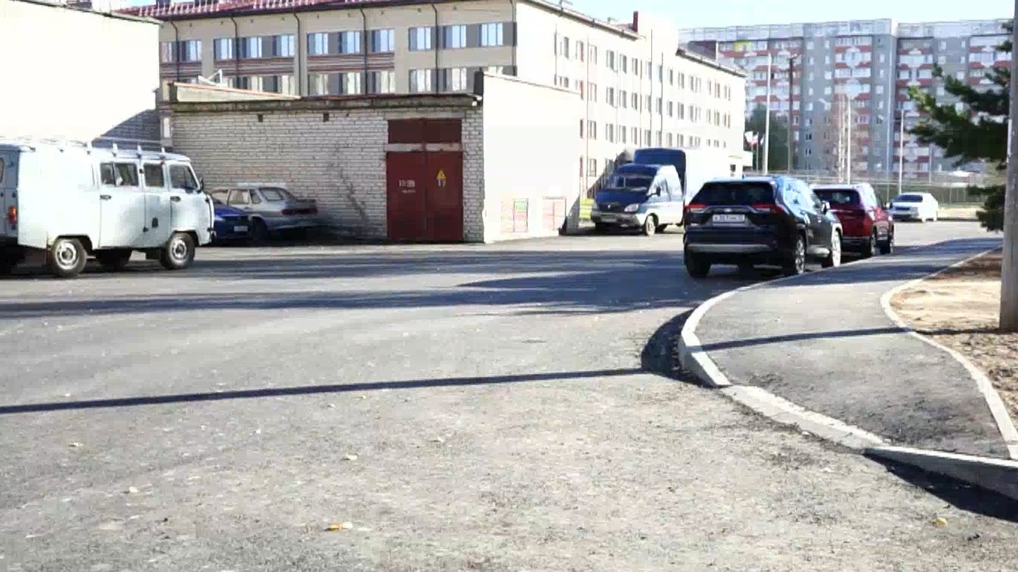 В заречной части Йошкар-Олы завершается ремонт дворов с уклоном для водоотведения