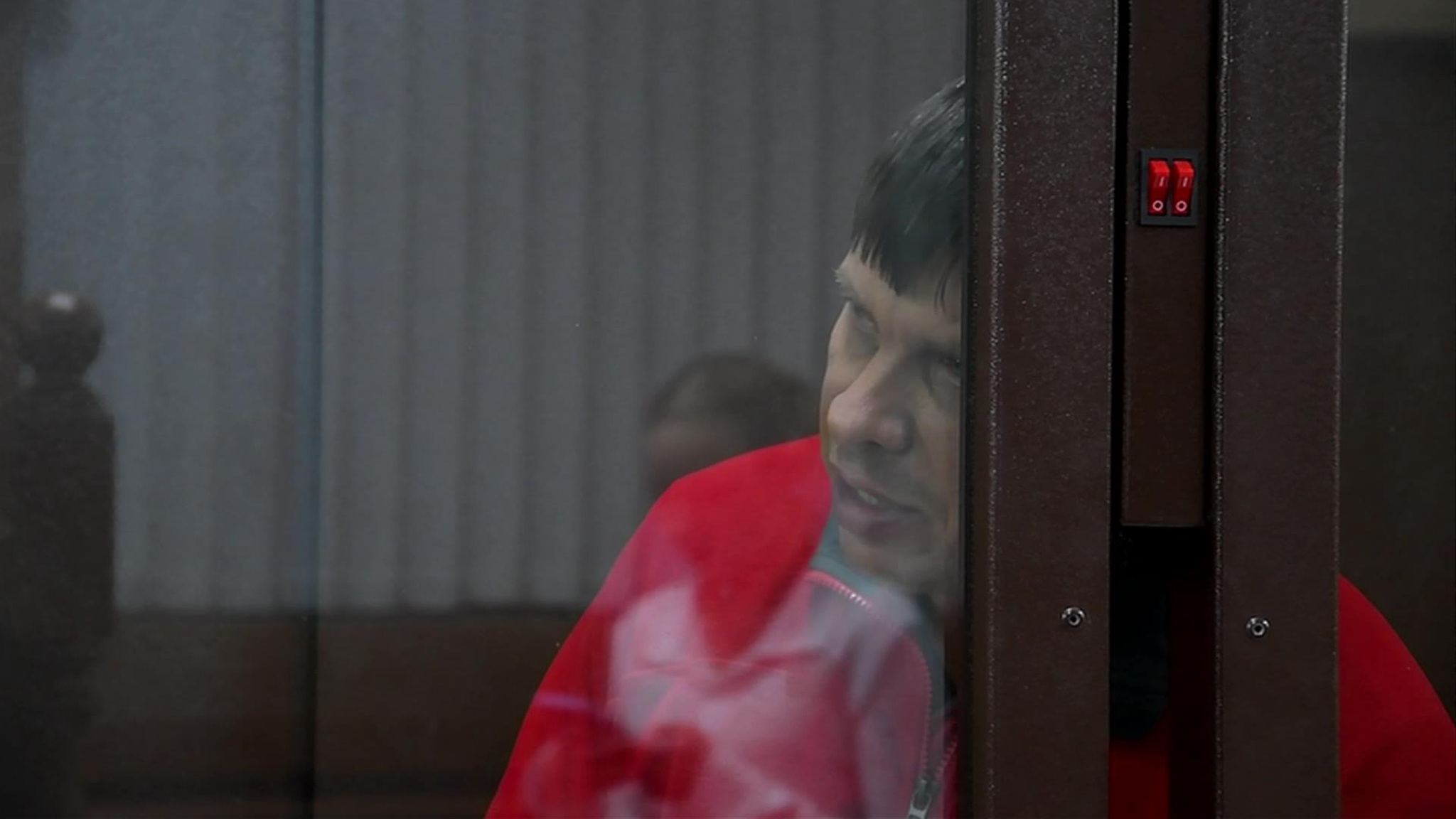 Бизнесменам и чиновникам вменяют хищения миллионов на жилье для детей-сирот