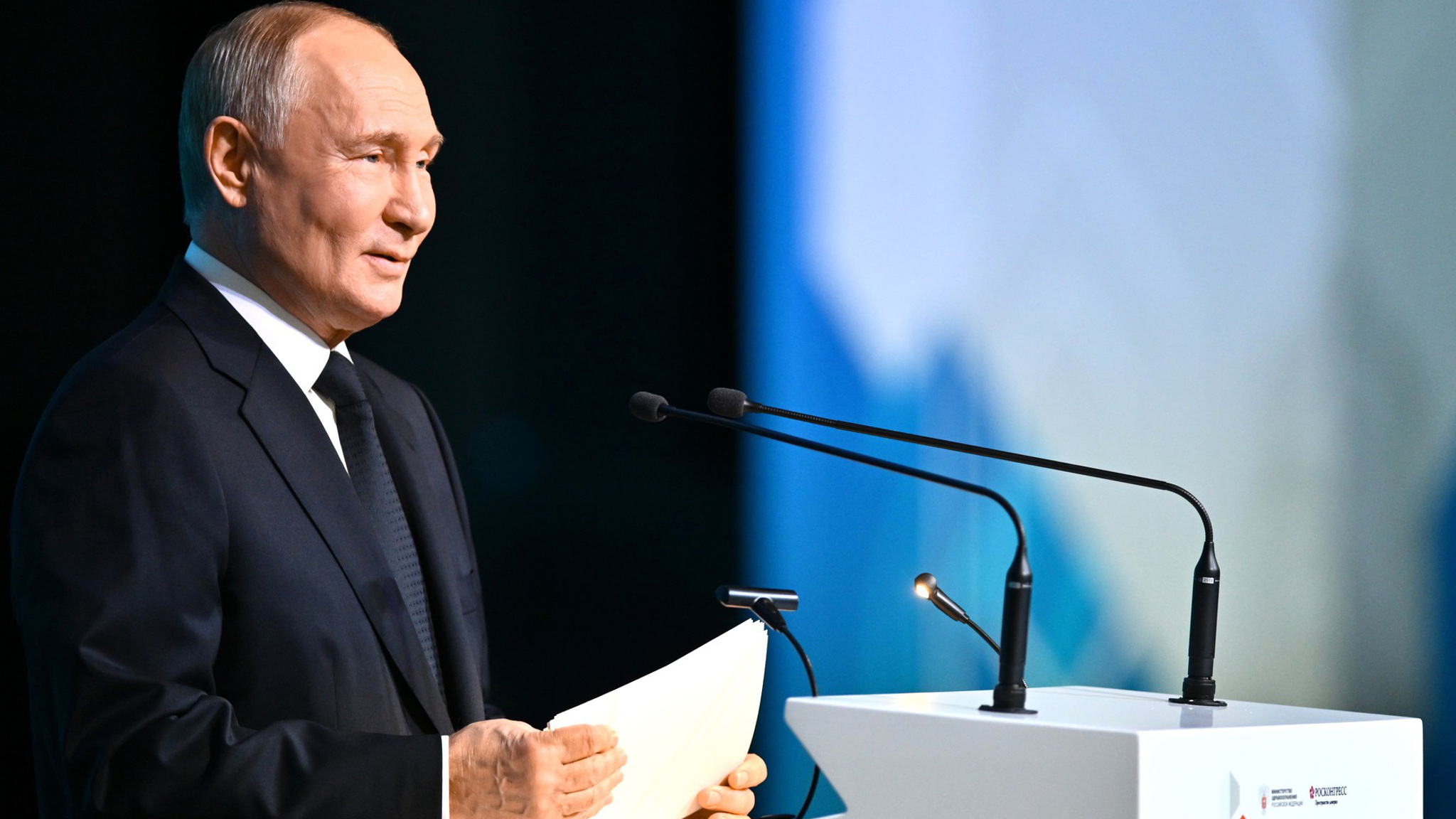 Путин выступил на медицинском конгрессе