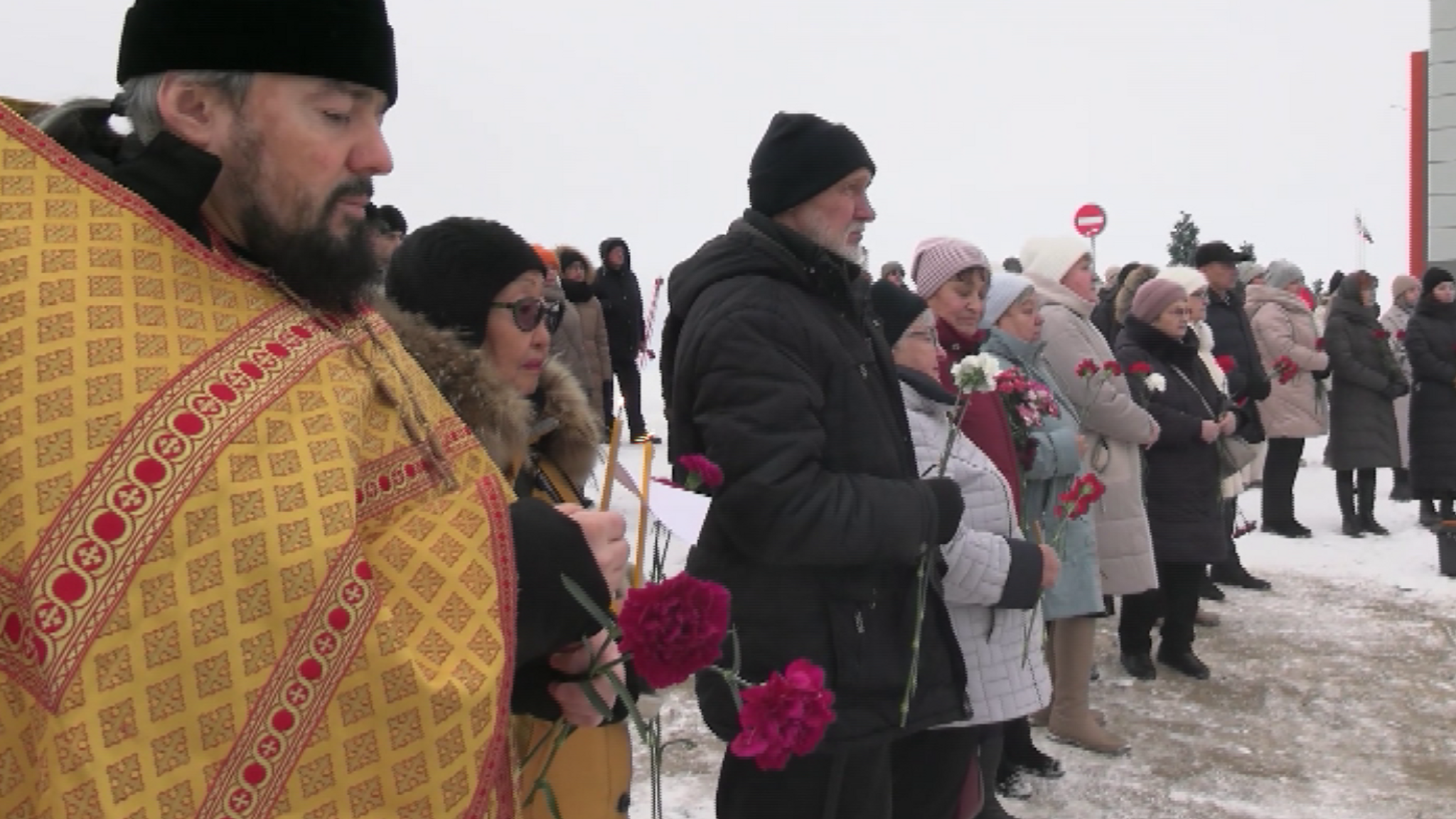 Жертв политических репрессий вспоминает вся Россия