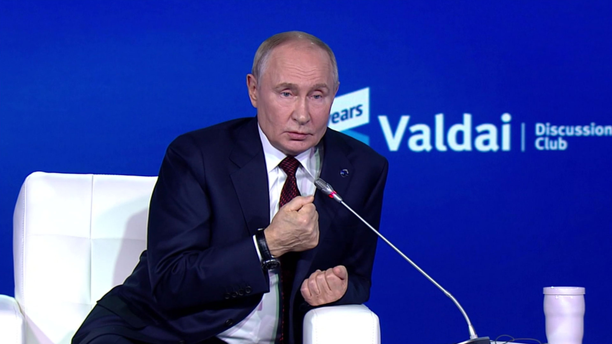 Путин: Россия как ядерная держава понимает свою ответственность перед миром