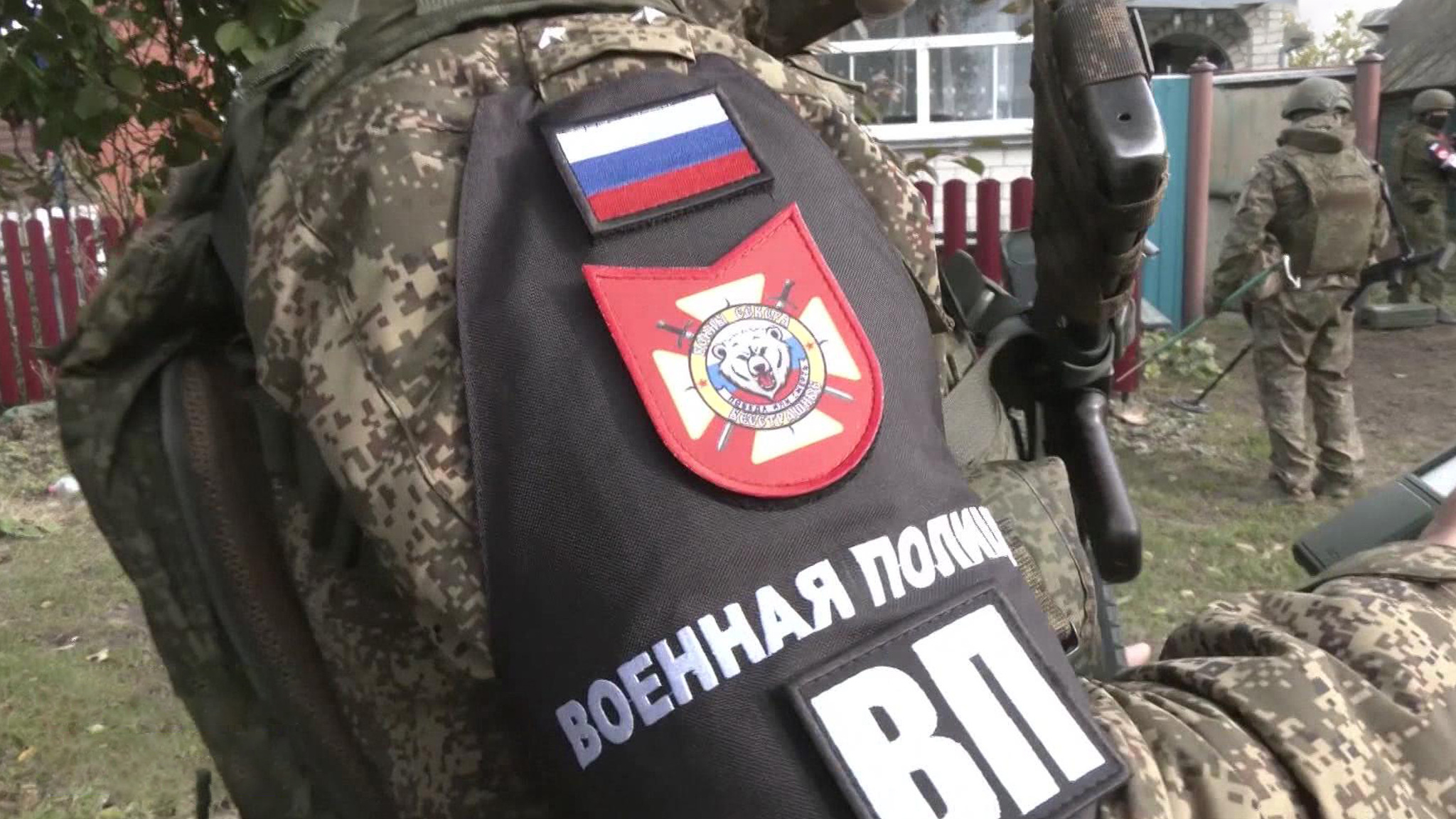 Военная полиция патрулирует освобожденные поселки курского приграничья
