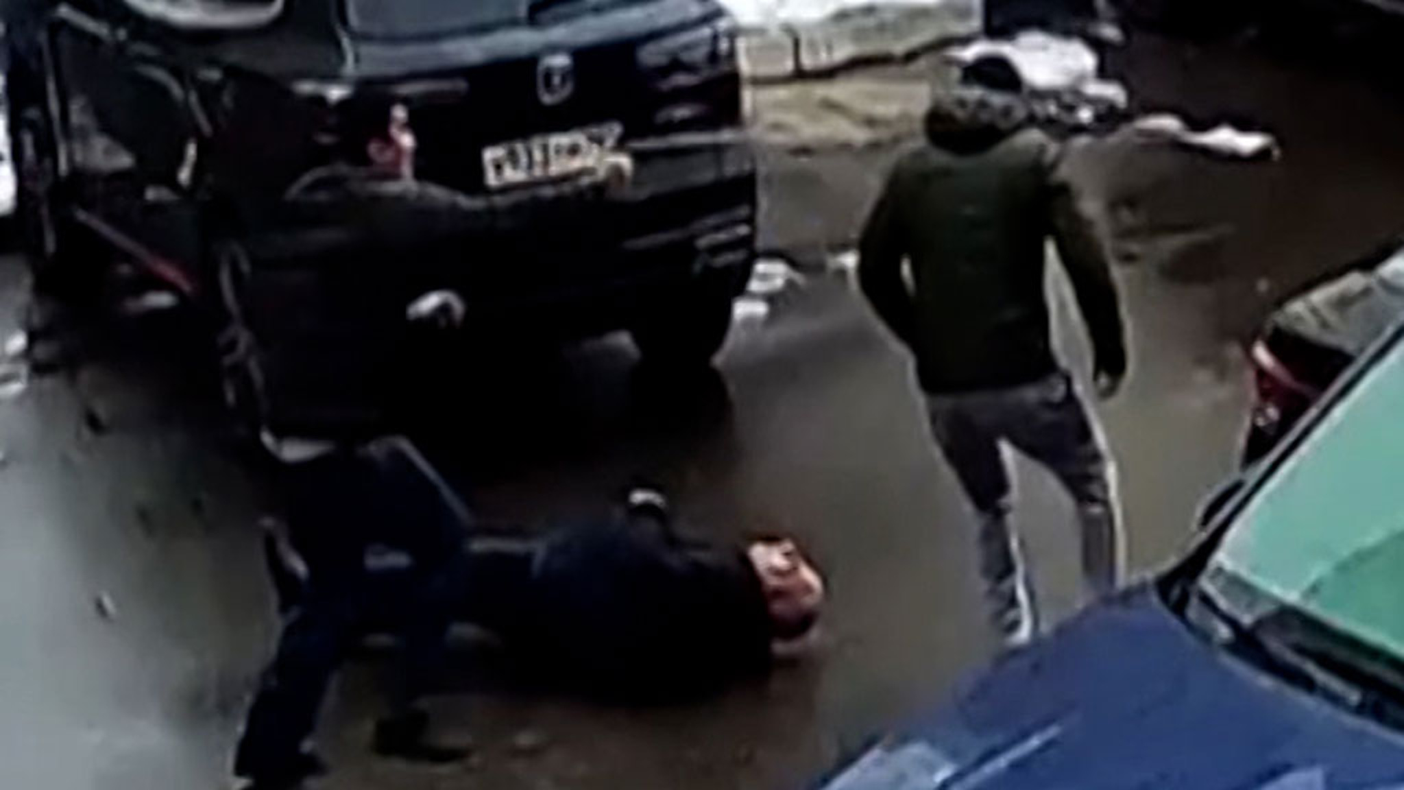 Фатальный конфликт из-за парковки поделил жителей двора в Одинцове на два лагеря