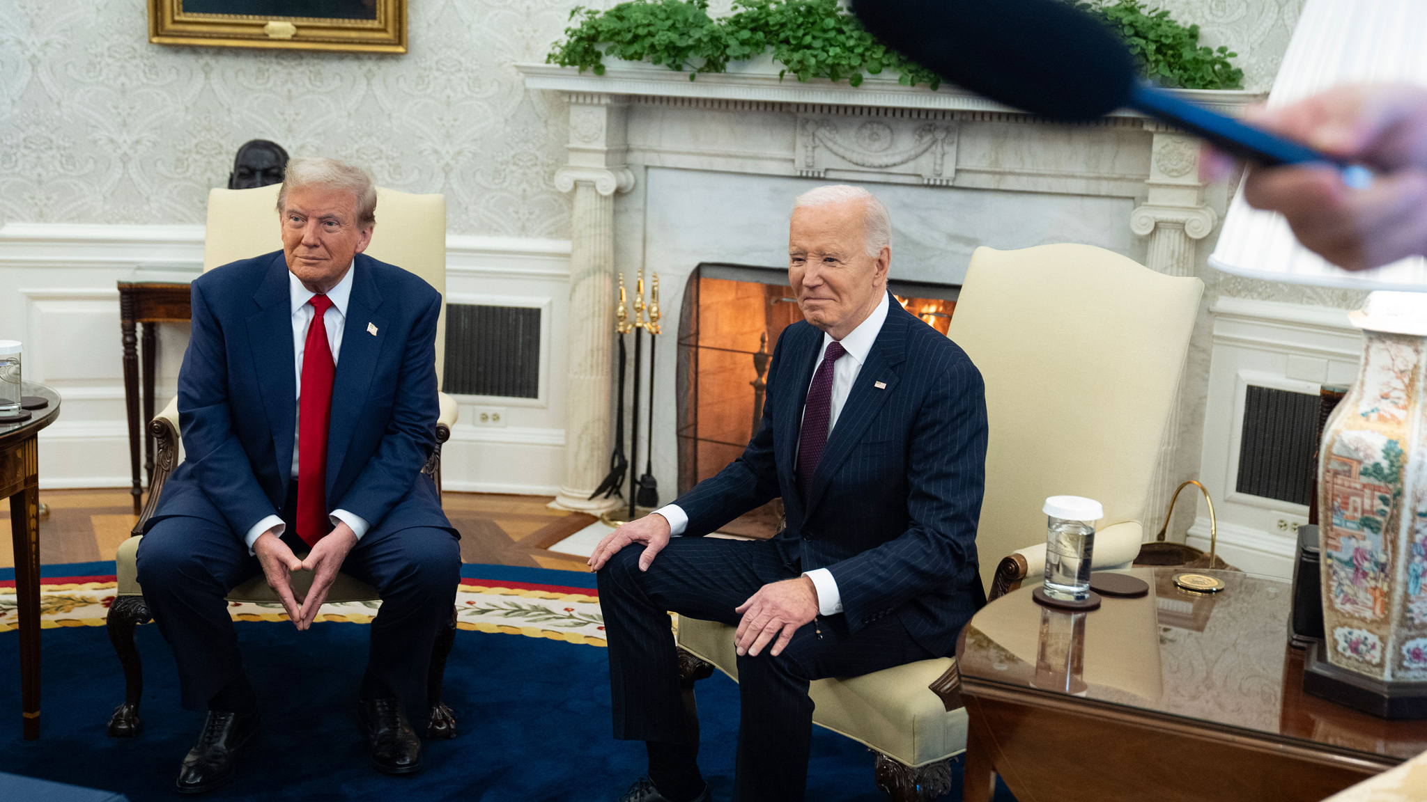 Байден пообещал Трампу плавную передачу власти