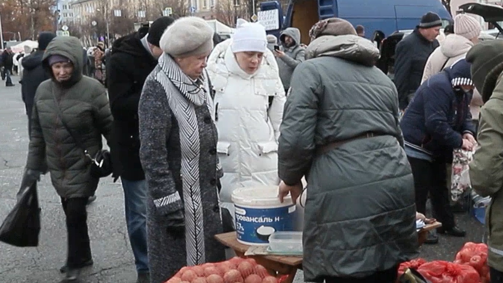 Йошкаролинцы пополняют продовольственные запасы на сельскохозяйственных ярмарках