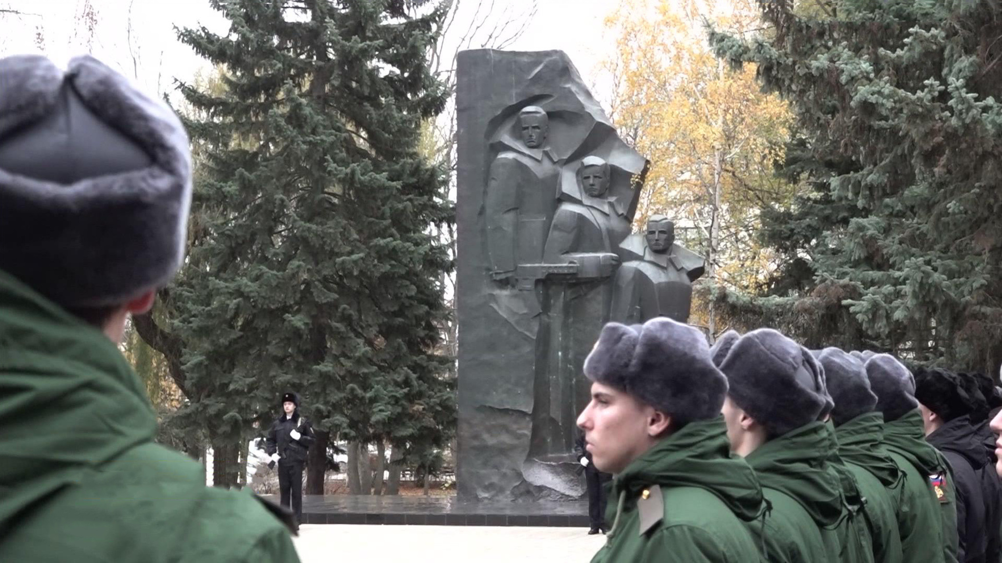 Призывники из новых регионов впервые отправились на срочную службу
