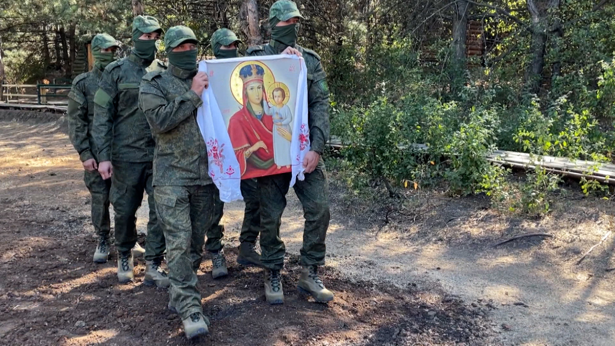 С молитвой в окопах