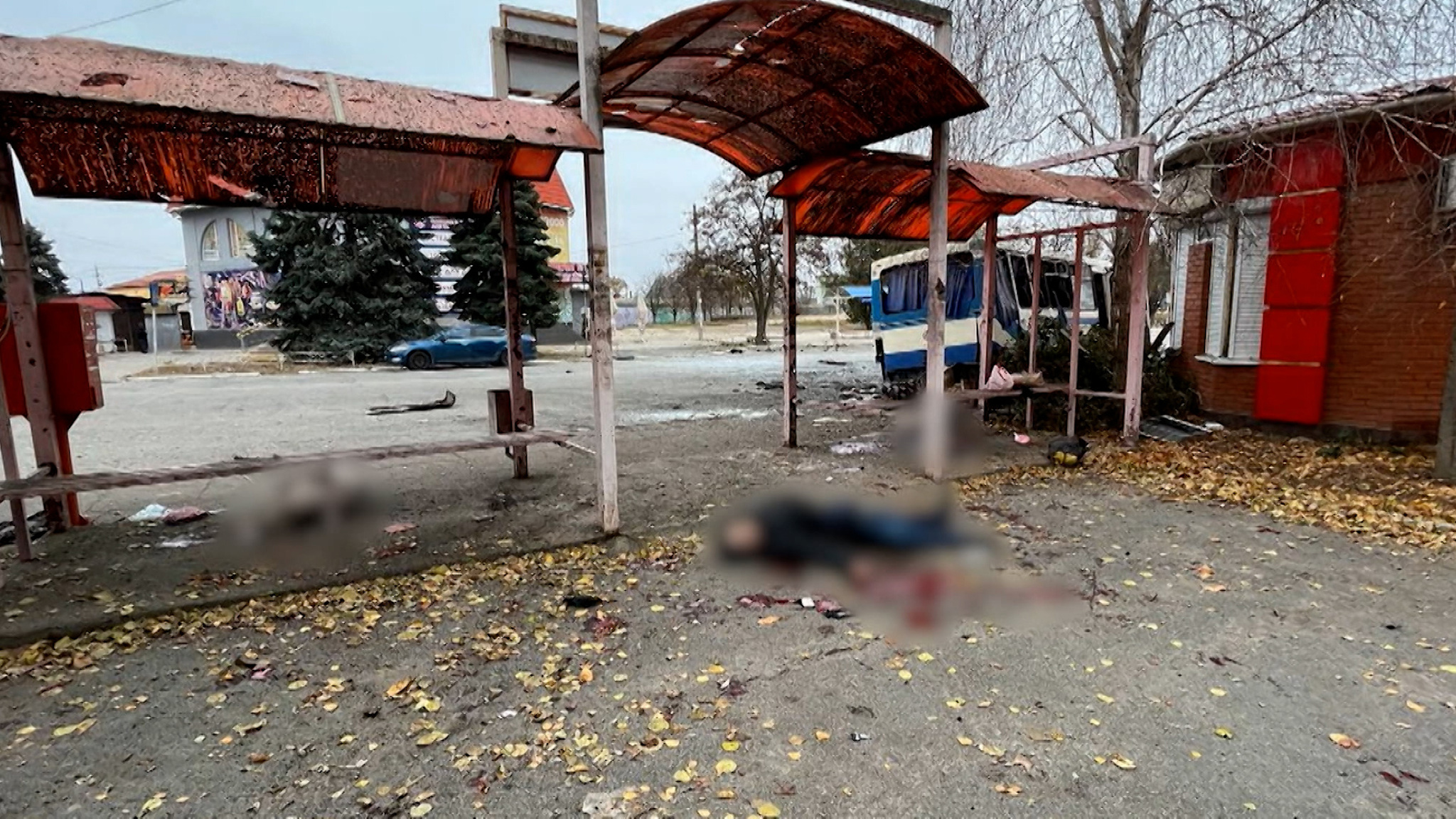 ВСУ били по рынку и автобусной остановке в Новой Каховке