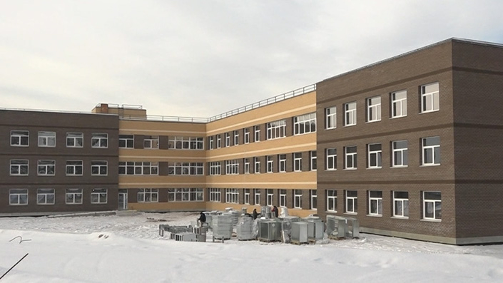 Строительство школы в Атамановке выходит на финишную прямую