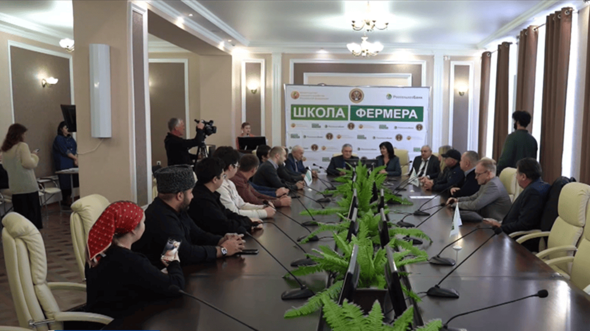 В Карачаево-Черкесии завершился социально-образовательный проект Россельхозбанка и СКГА "Школа фермеров"