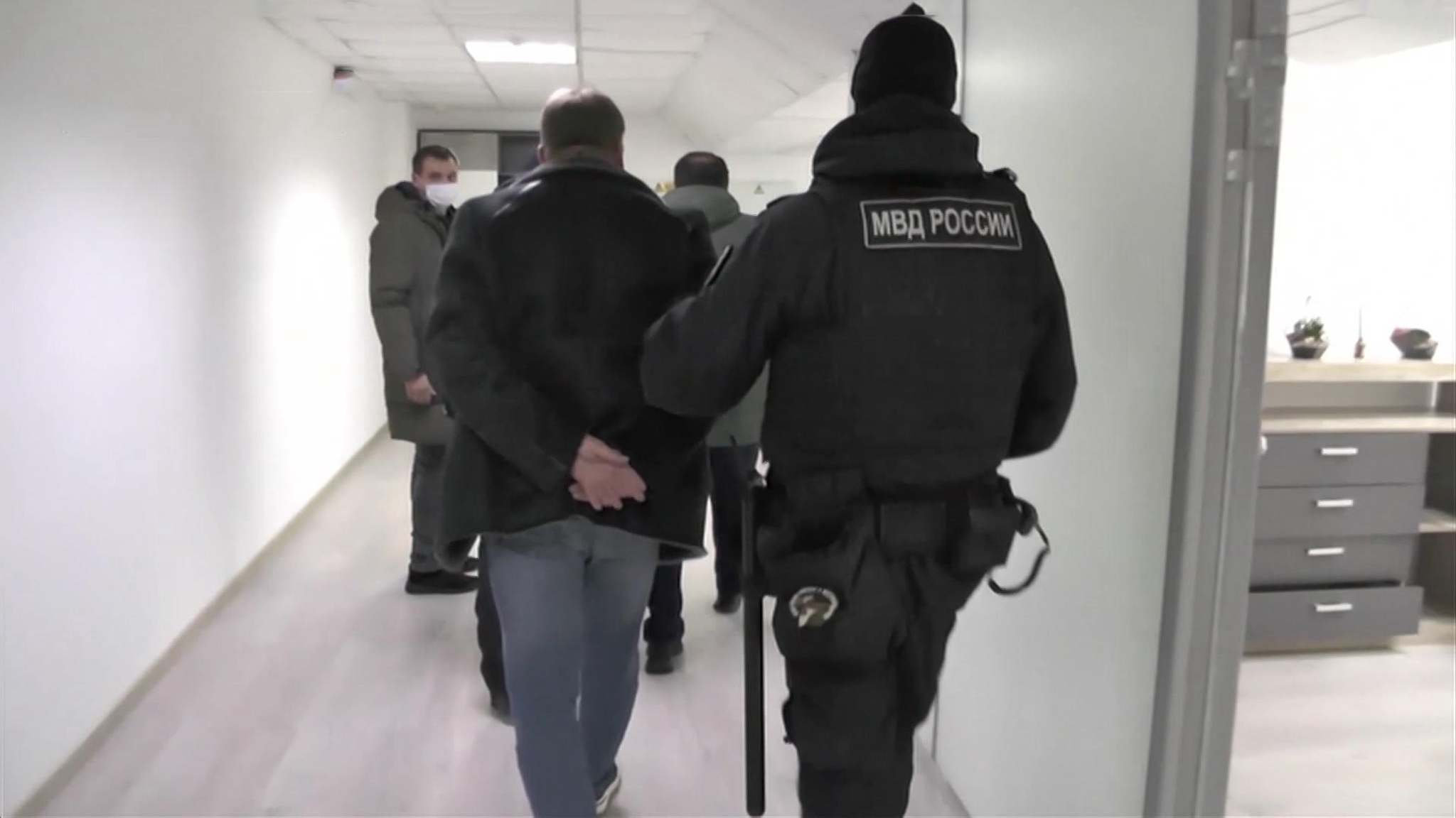 Разгромленный силовиками колл-центр приносил своим хозяевам миллион долларов в день