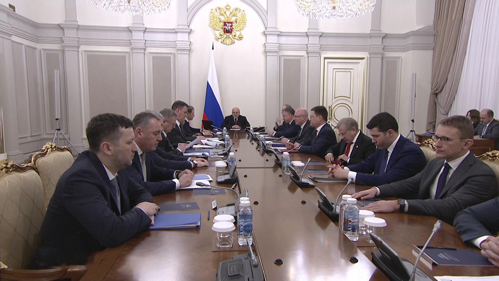 Кабмин принял решения о новой поддержке регионов
