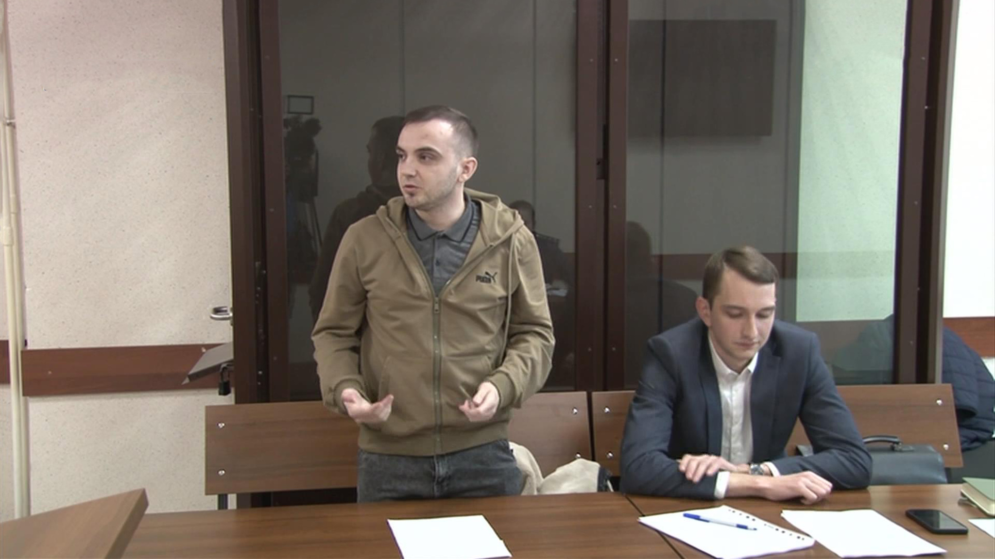 Девушке-следователю не удалось сбросить оперативника с хвоста