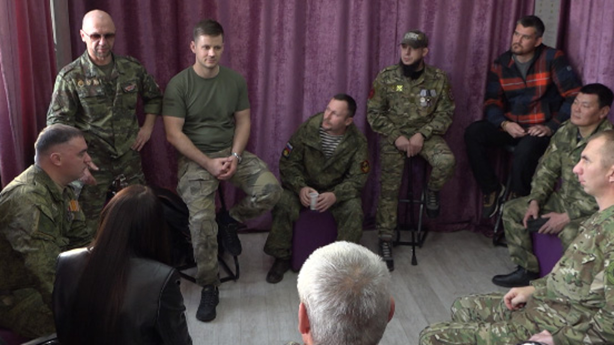 Более 20 талантливых ветеранов боевых действий собрала патриотическая творческая мастерская в Чите