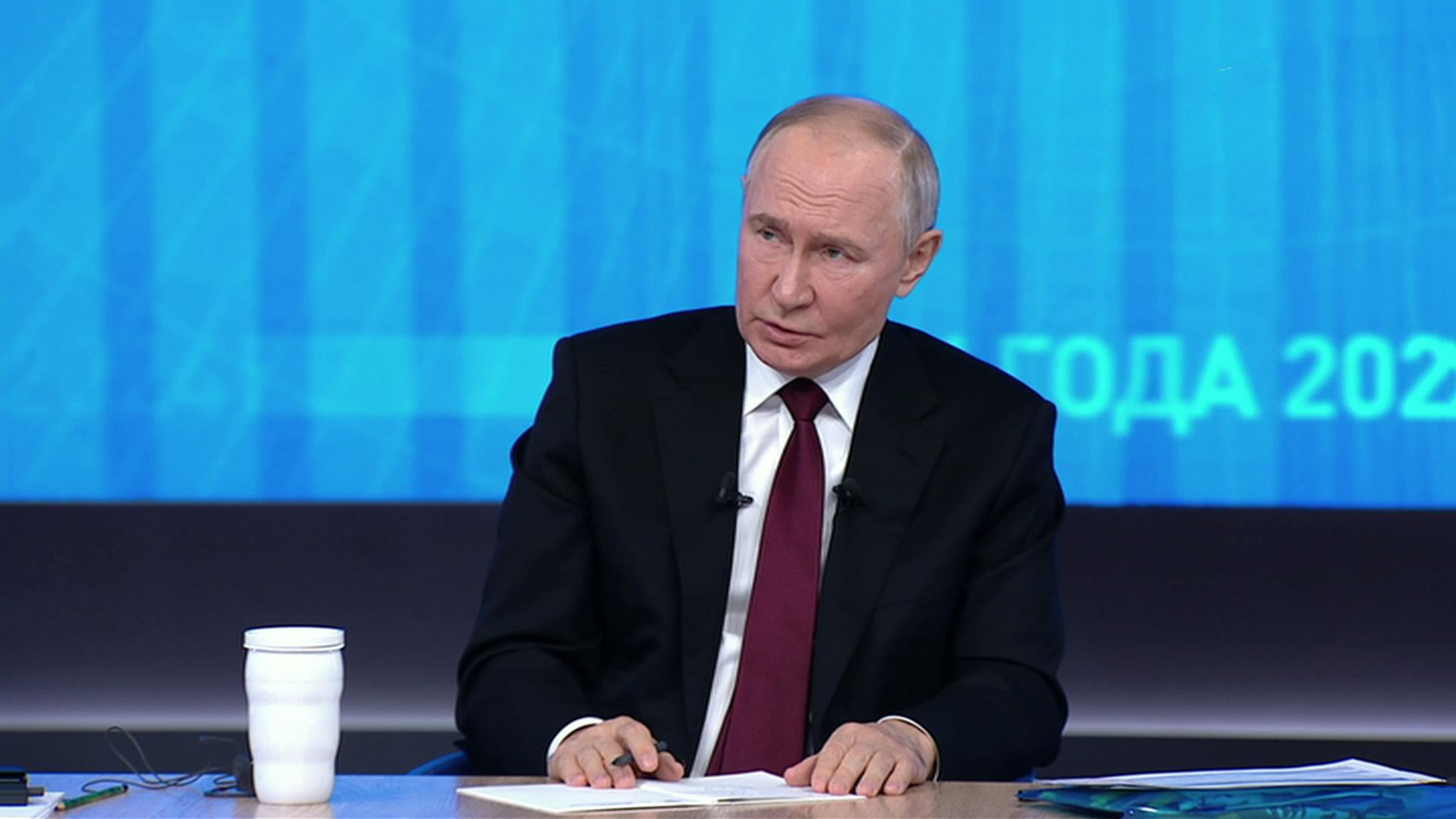 Владимир Путин рассказал о работе фонда "Защитники Отечества"