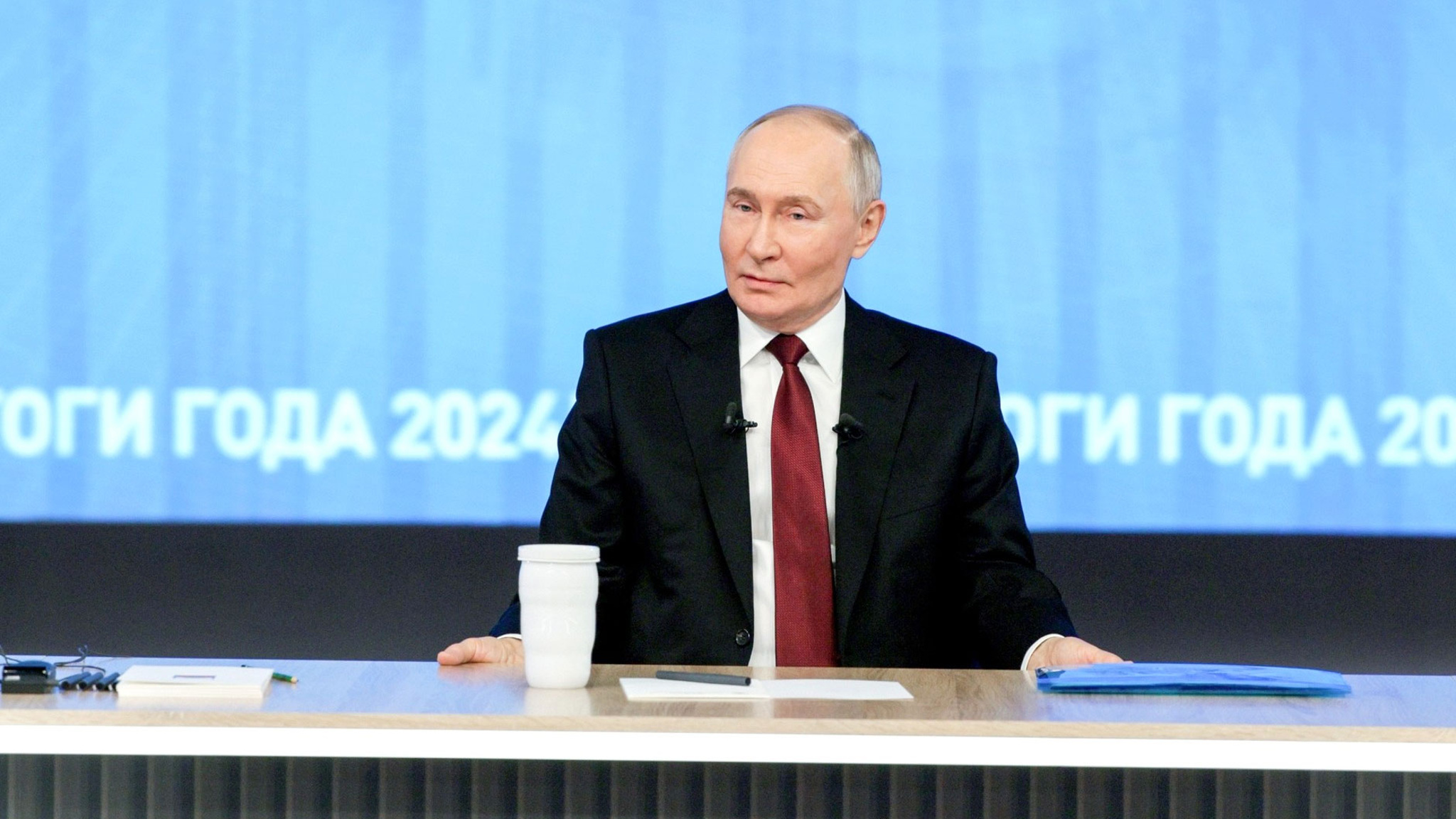 Путина попросили оценить работу проекта "Время героев"