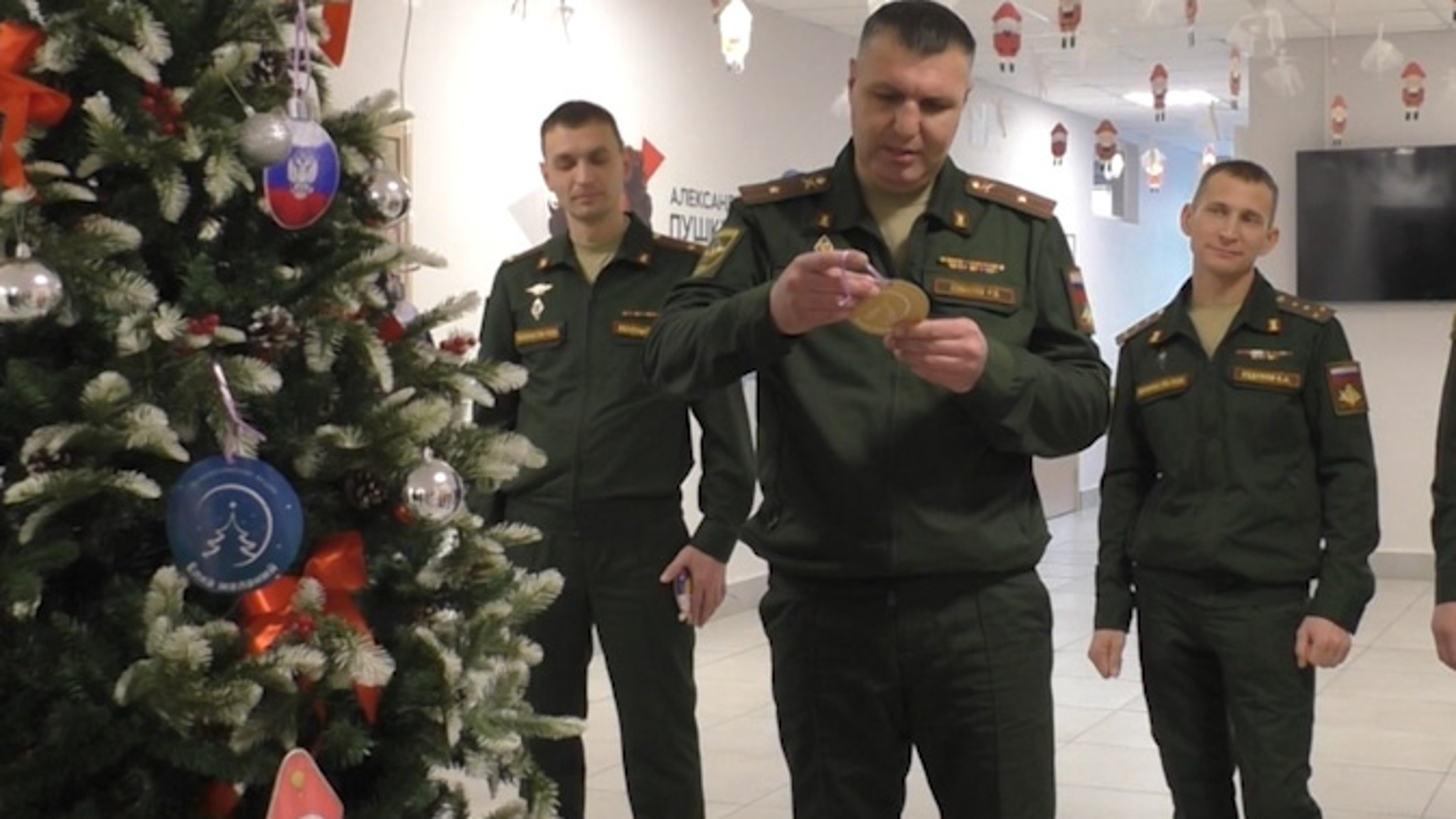 Детей военнослужащих-участников СВО поздравили с наступающим Новым годом в Забайкалье