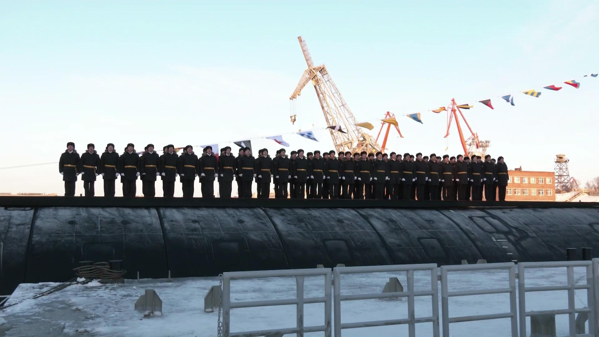 ВМФ России передали атомный подводный крейсер "Архангельск"