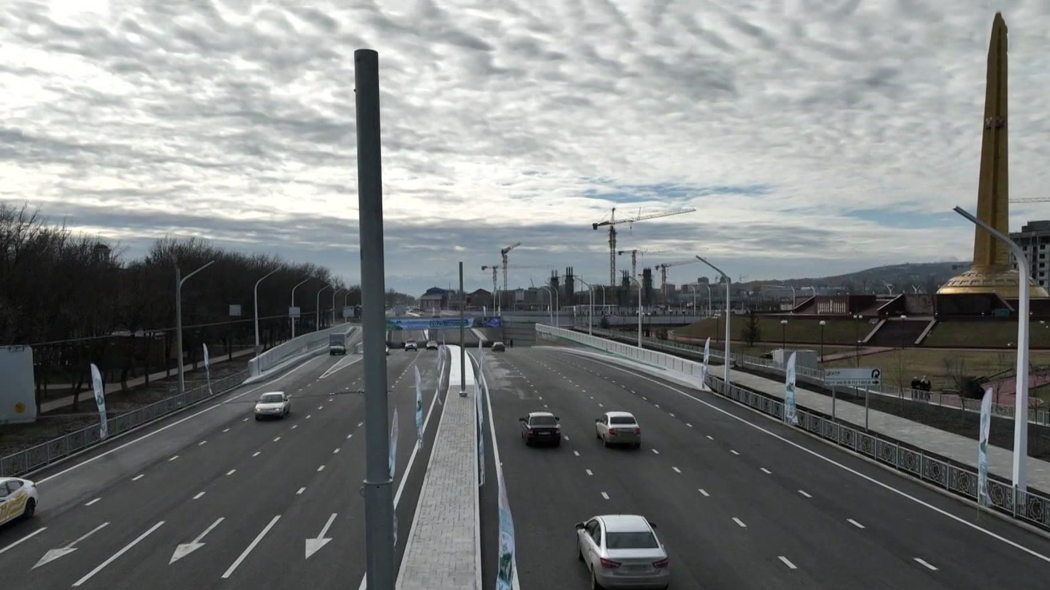Кадыров дал старт движению по новой транспортной развязке