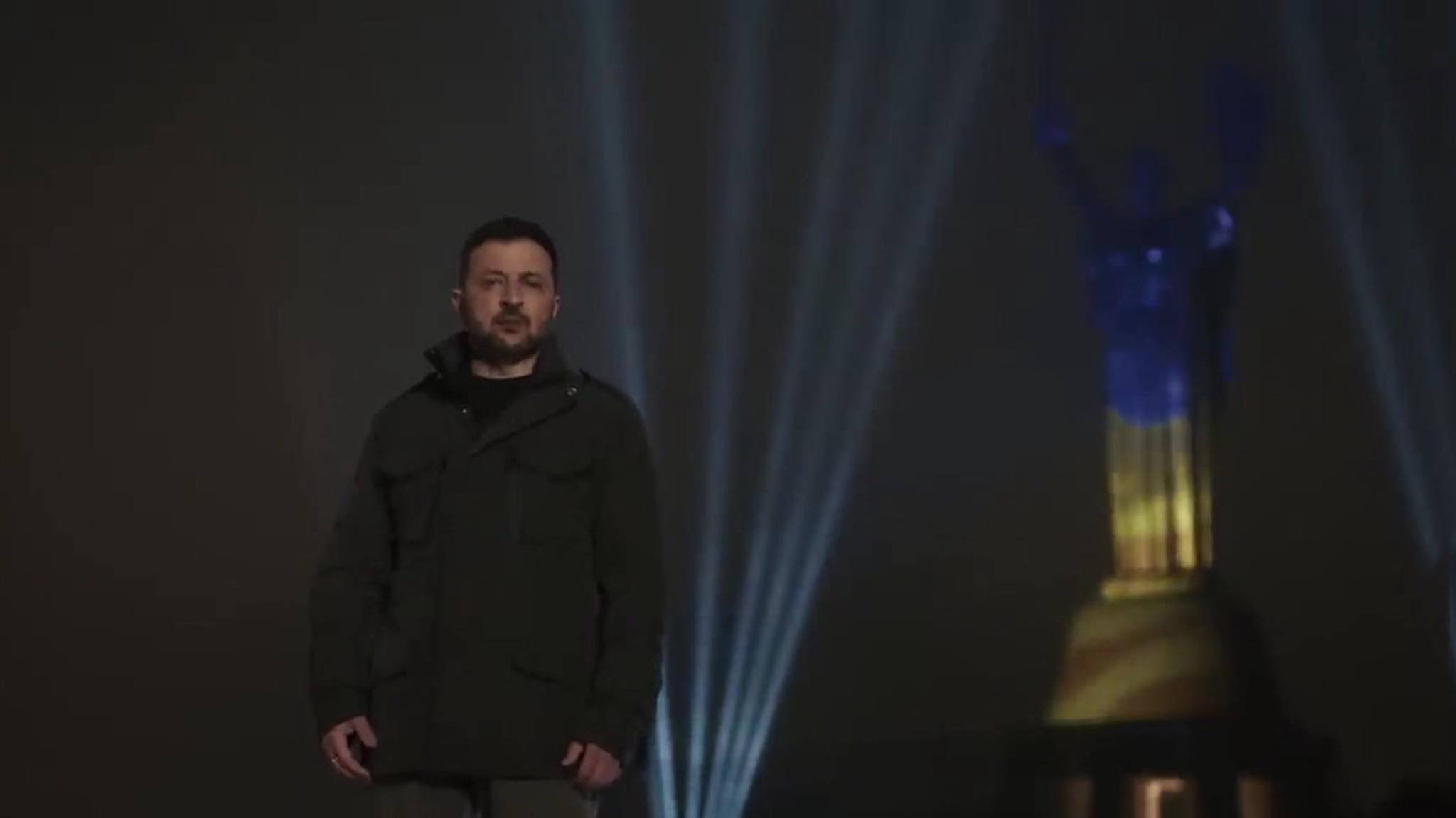 Амплуа шоумена не отпускает: Зеленский выдал южнокорейские ракеты за украинские