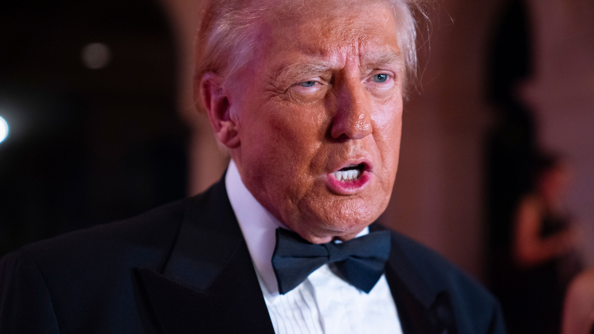 Дональд Трамп пообещал Голливуду золотой век, приделав к нему свои глаза и уши