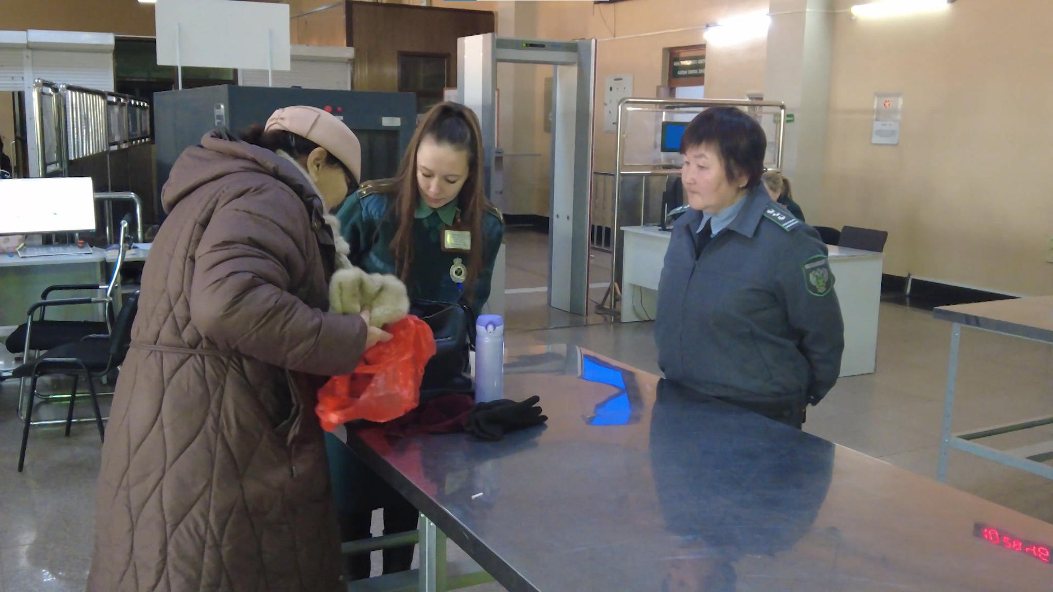 Россельхознадзор контролирует провоз через границу продуктов животного происхождения