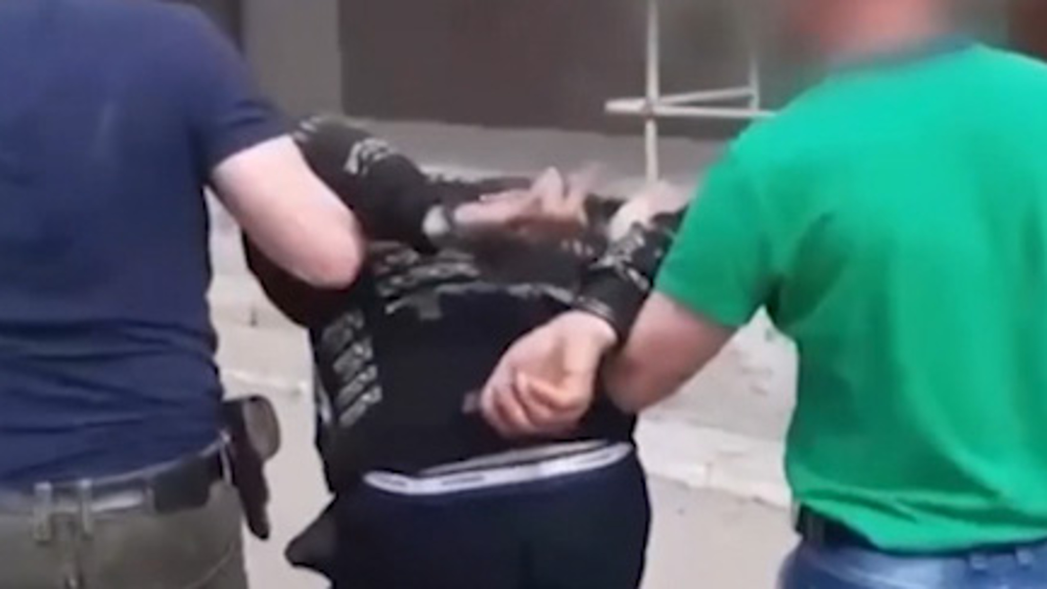 Суд ужесточил условия отбывания Павлу Кондакову, осужденному за убийство полицейского в Смоленке