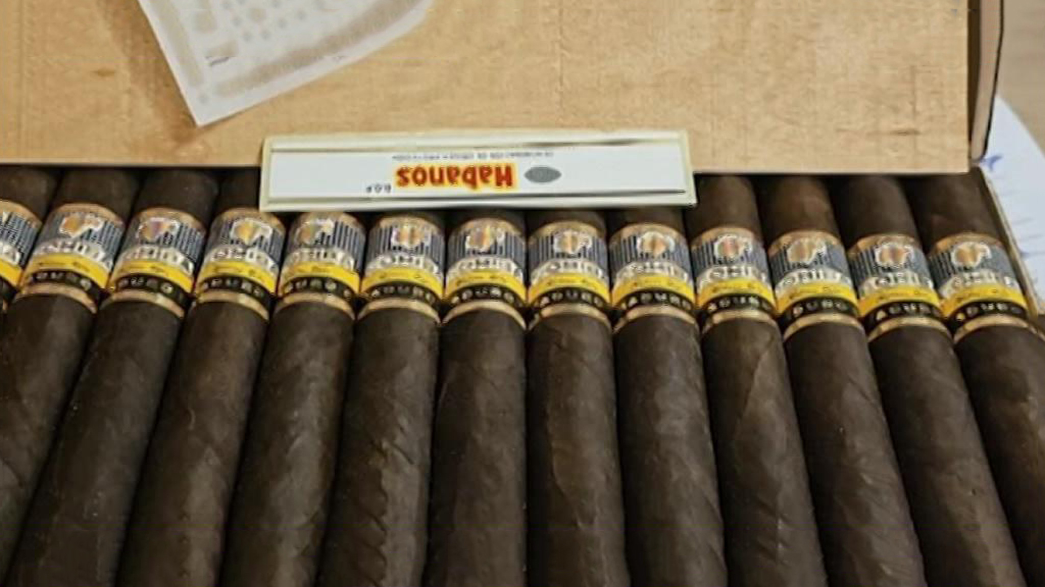 В Москве обнаружен склад контрабандных кубинских сигар