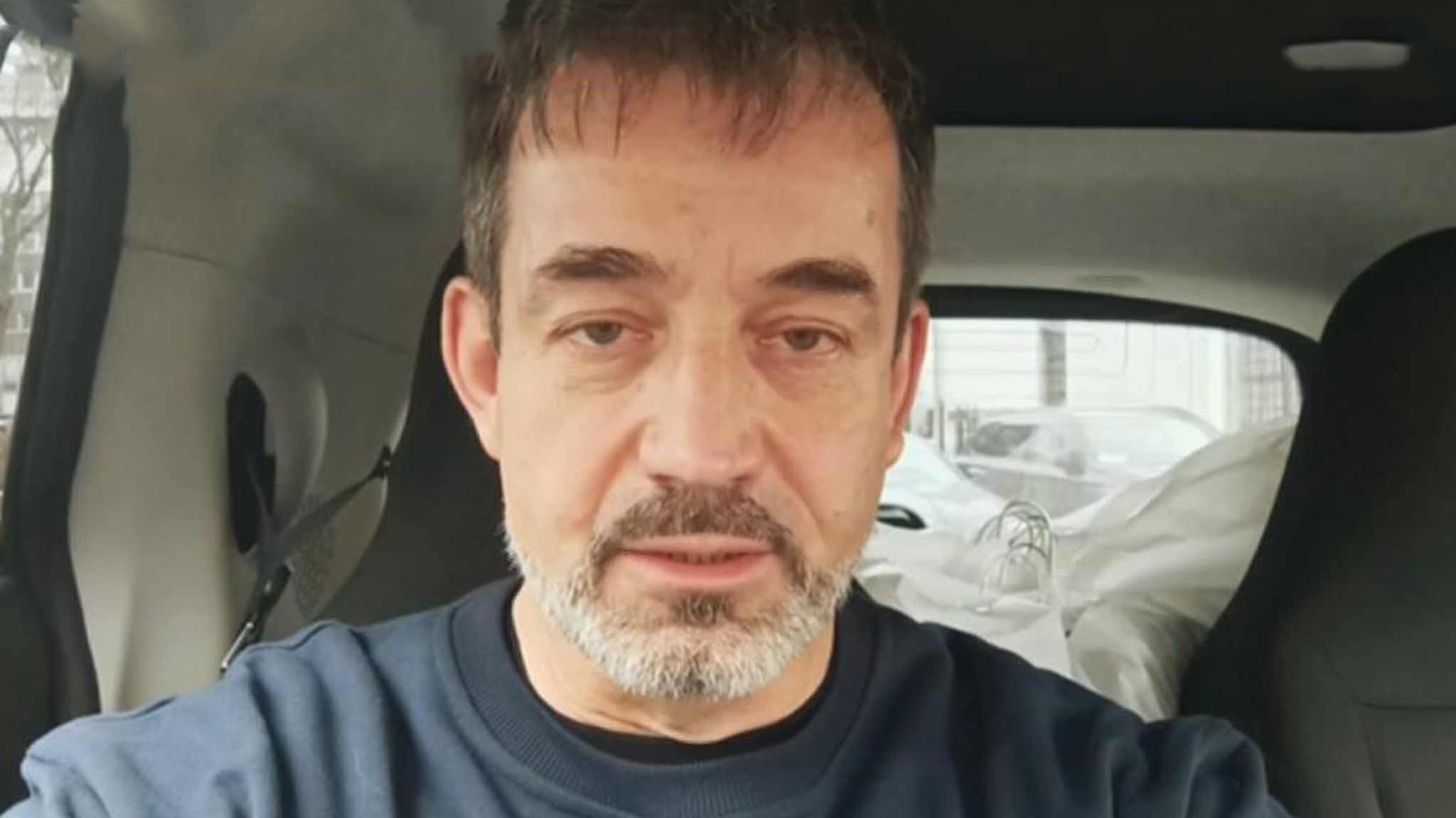 Александра Захарова, Дмитрий Певцов и "Ленком" объяснили портретный скандал