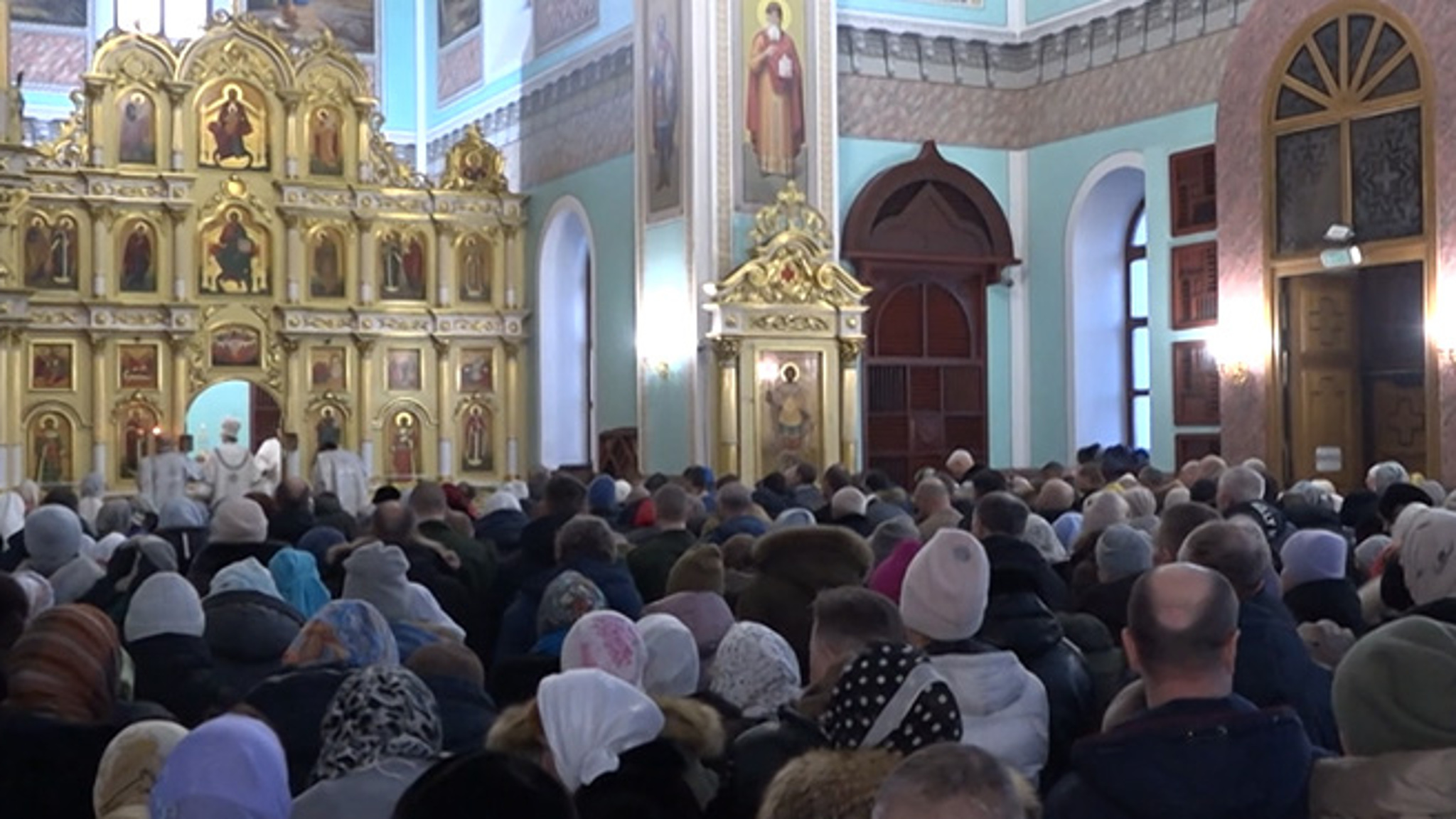 В Казанском кафедральном соборе Читы прошла праздничная литургия в честь Крещения Господня