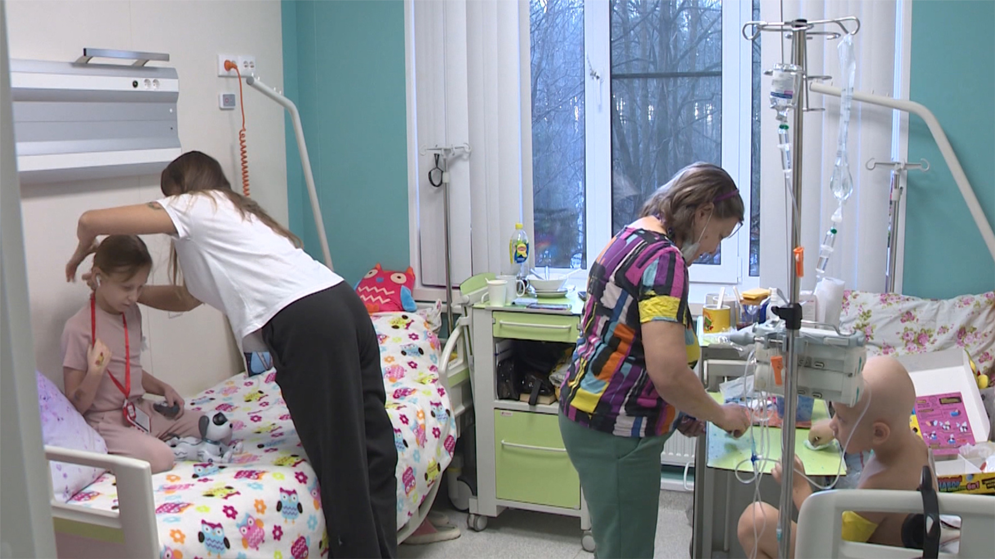 Петербургские онкологи помогают маленьким пациентам сохранить возможность стать родителями