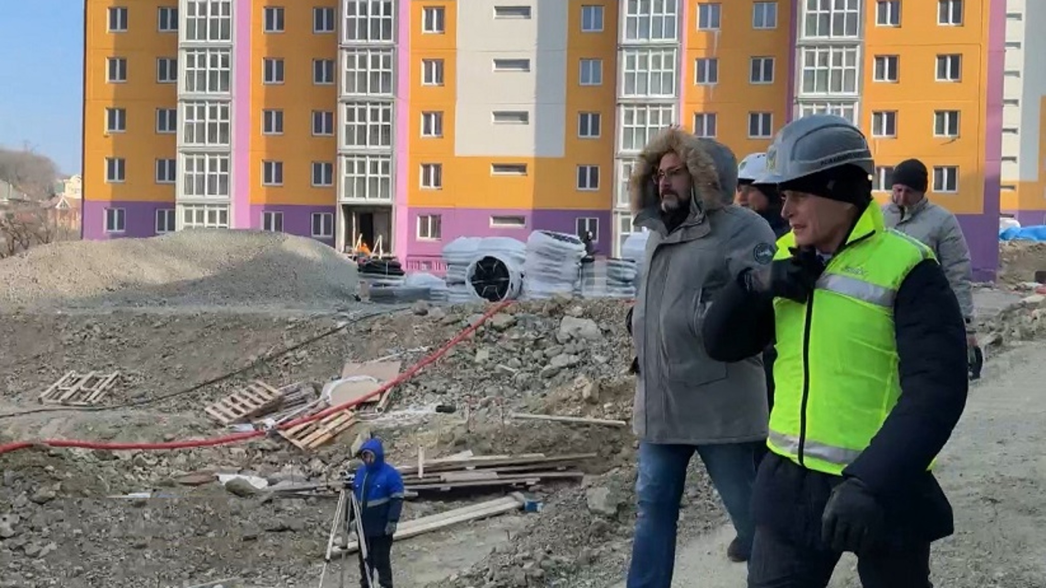 Губернатор Приморья распорядился ускорить строительство соцобъектов во Владивостоке