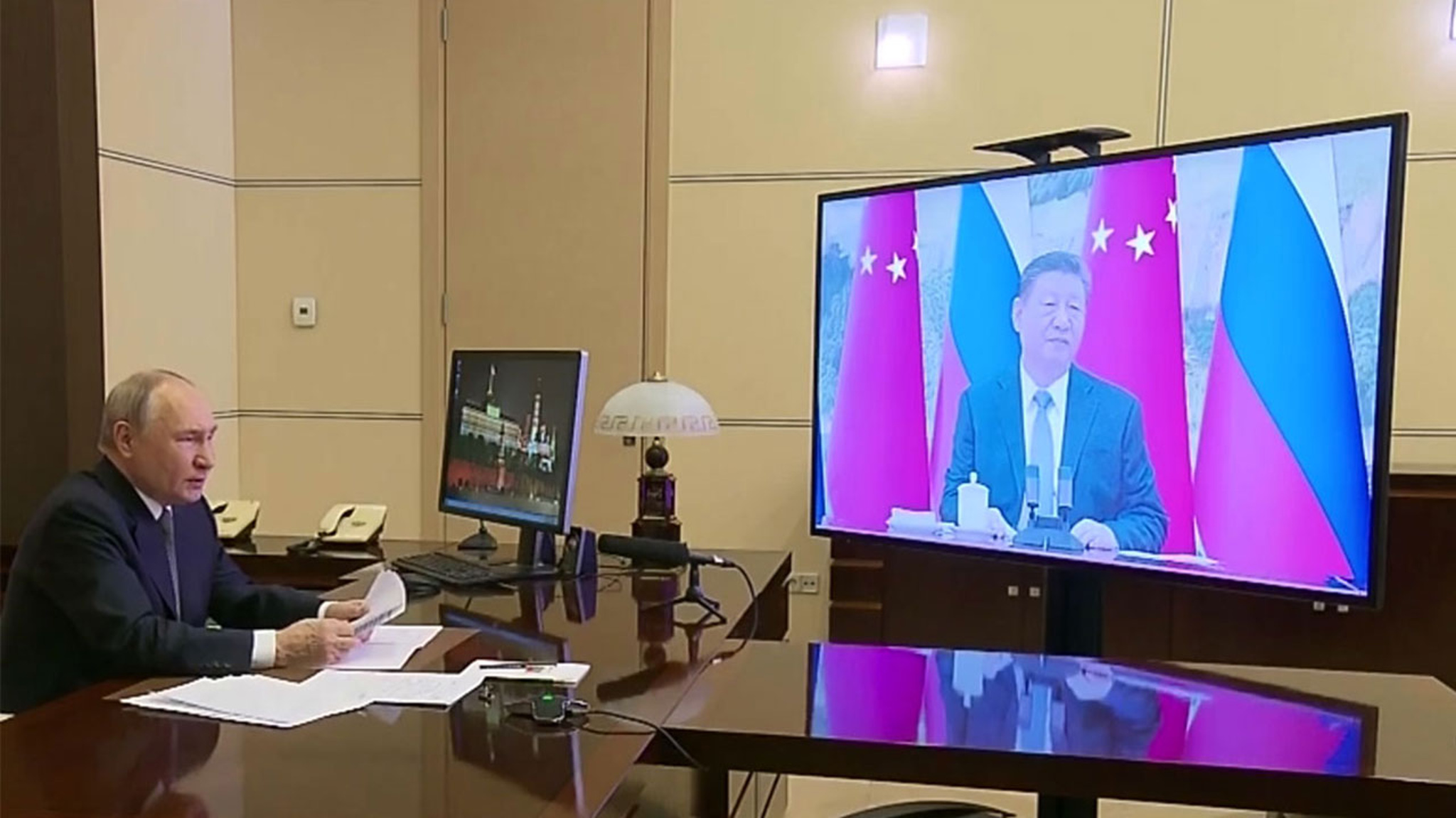 Путин рассказал, на чем построены отношения России и Китая