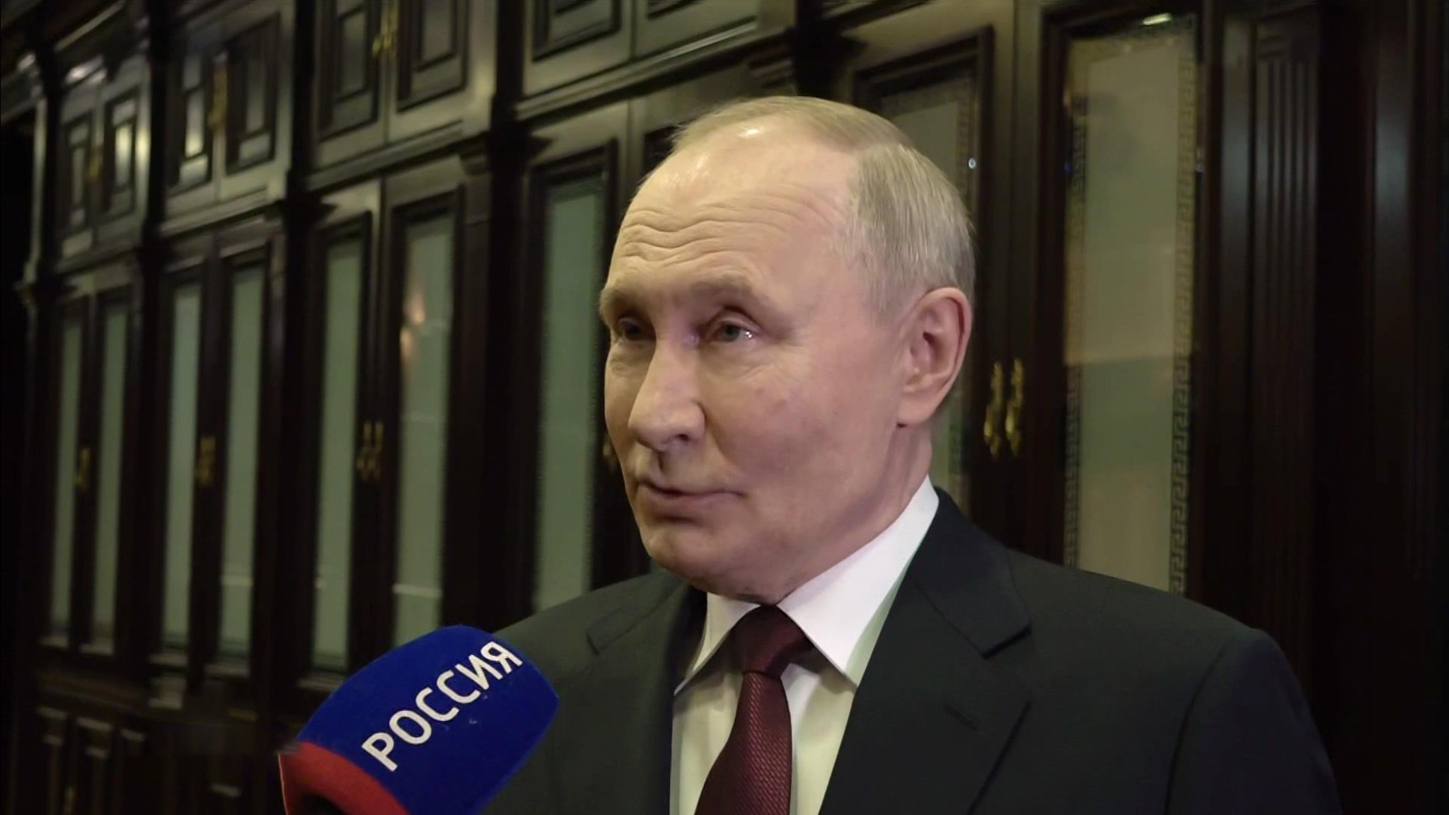 Цитаты из интервью Путина – на первых полосах мировой прессы