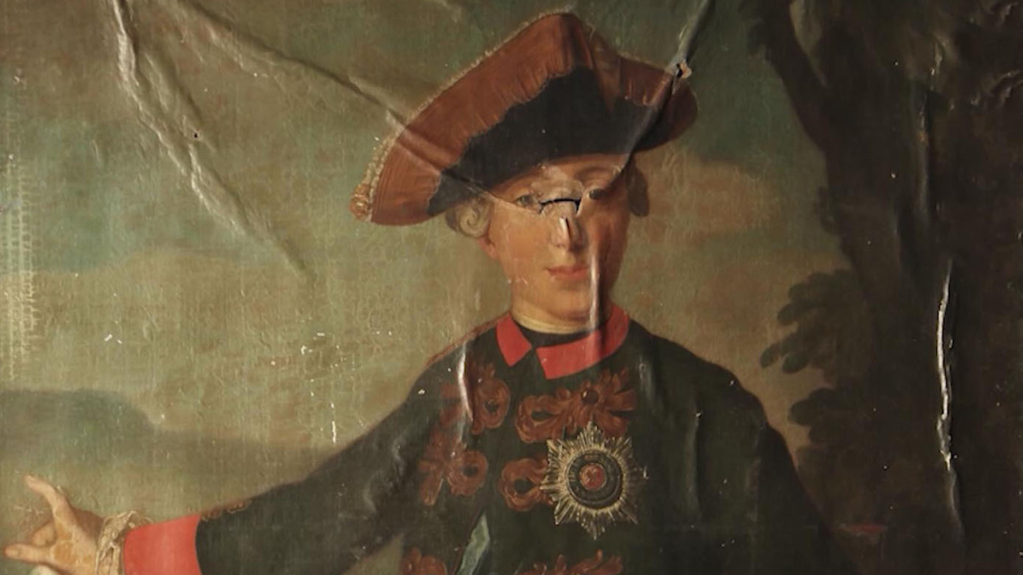 В Павловске отреставрировали портрет императора Петра III