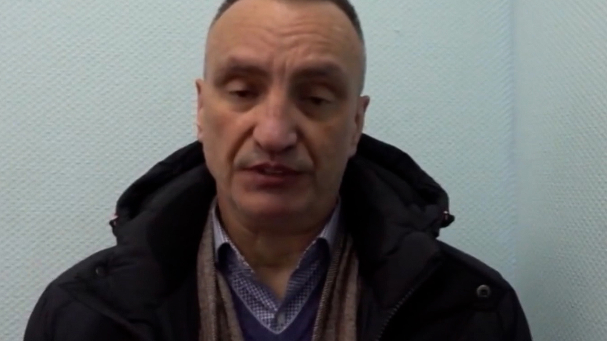 Альфонс выдавал себя за генерала и обирал женщин