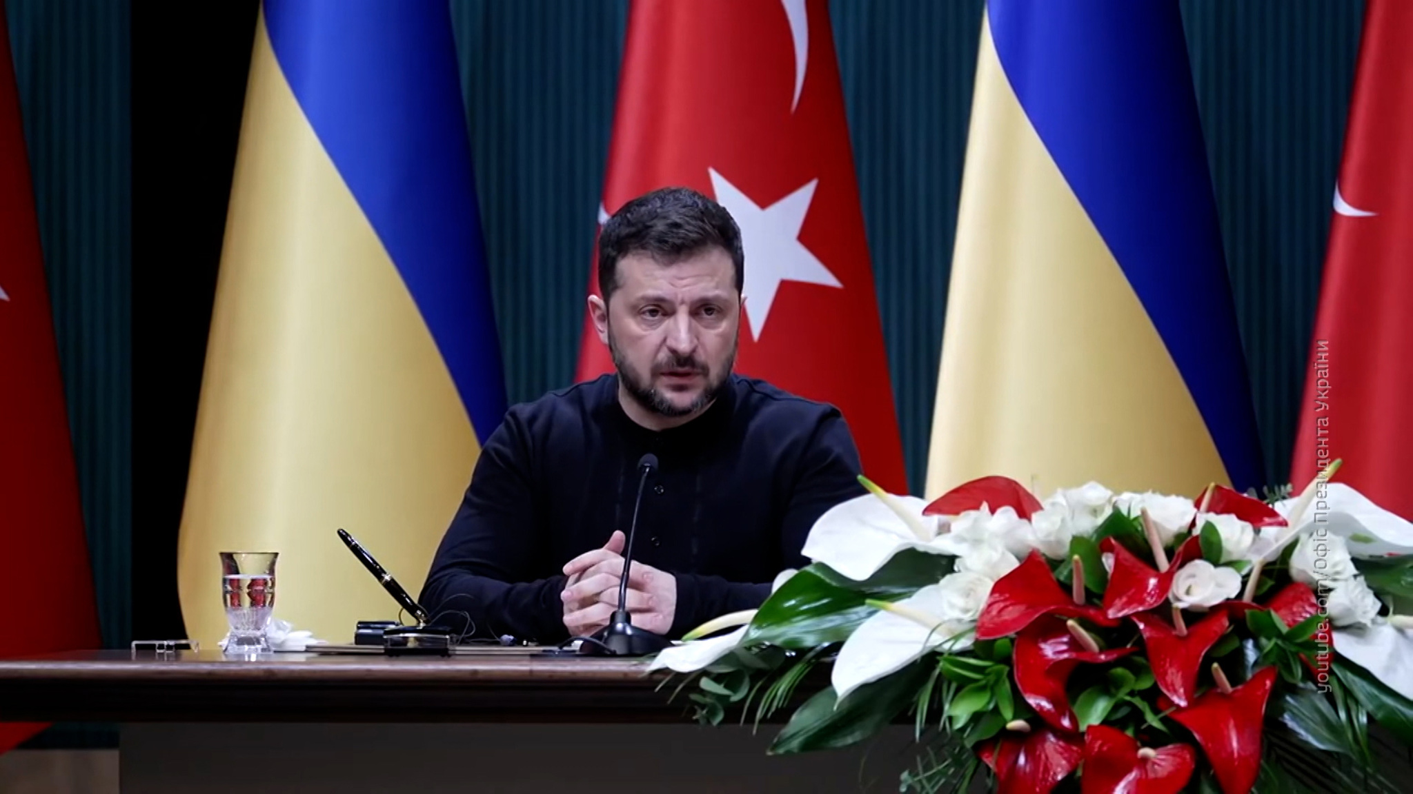 Украинские СМИ начали уверять, что дружить с США не очень-то и хотелось