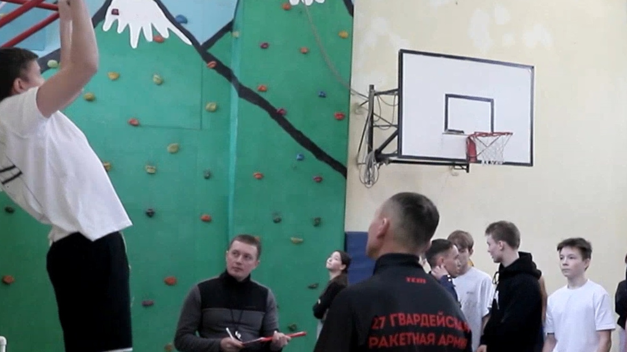 Кадеты Йошкар-Олы проверили физическую подготовку и навыки сборки оружия на слёте "Ратник"