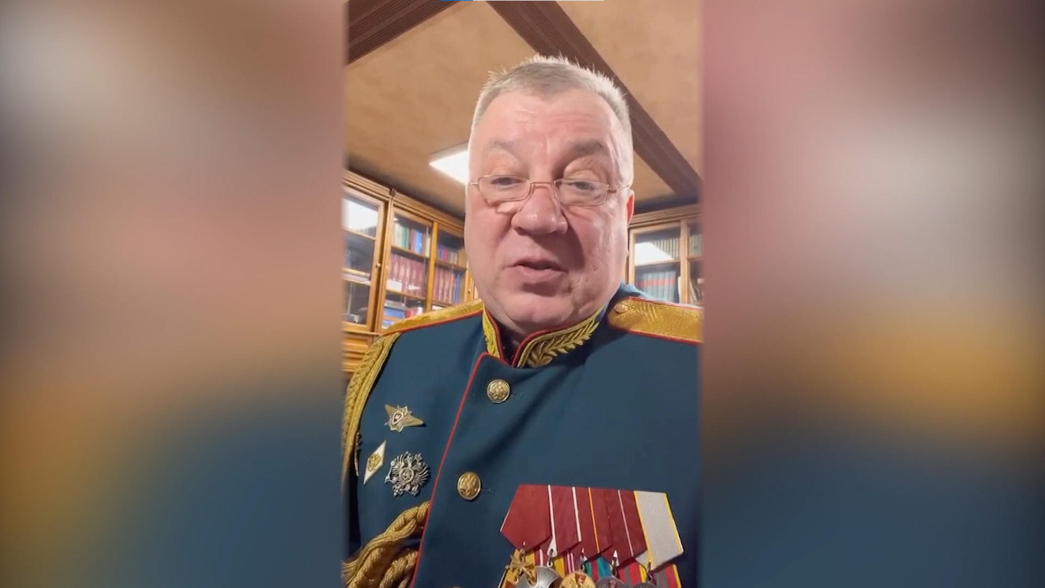 Депутат Госдумы Андрей Гурулёв поздравил военнослужащих с Днем защитника Отечества