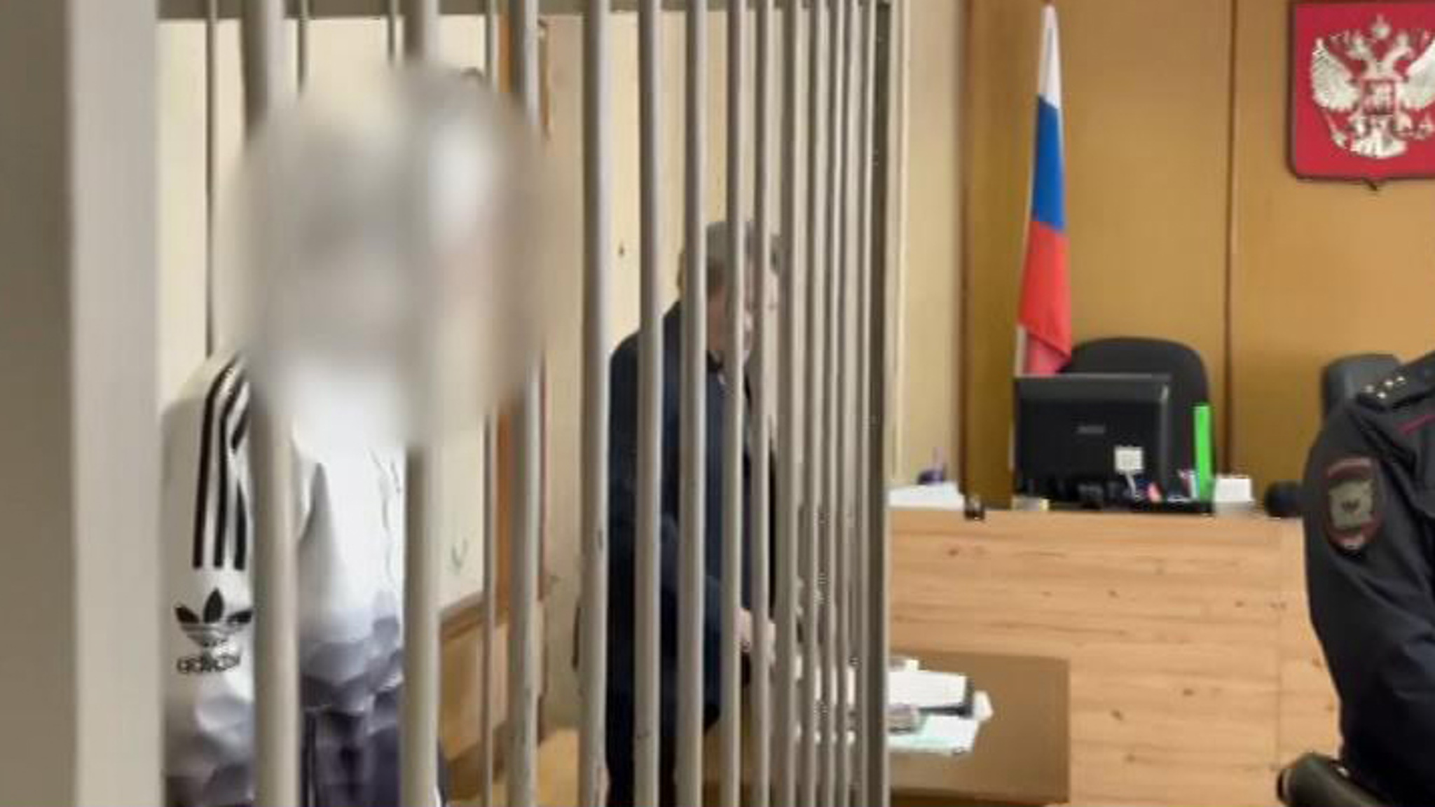Арестованы подростки, издевавшиеся над девушками на автомойке